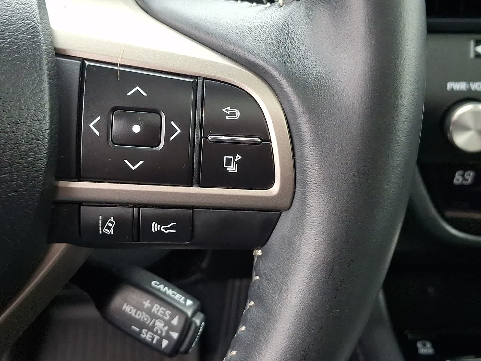 Thumbnail: 2022 Lexus RX - 23