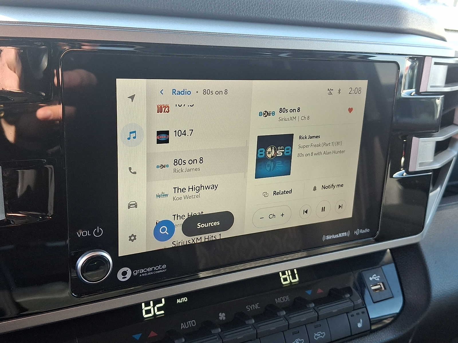 Thumbnail: 2023 Toyota Tundra - 18