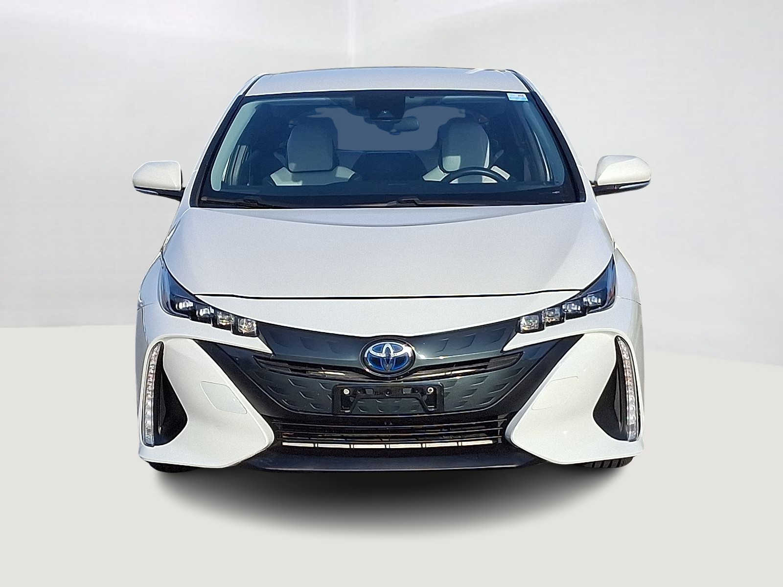 Thumbnail: 2017 Toyota Prius Prime - 3