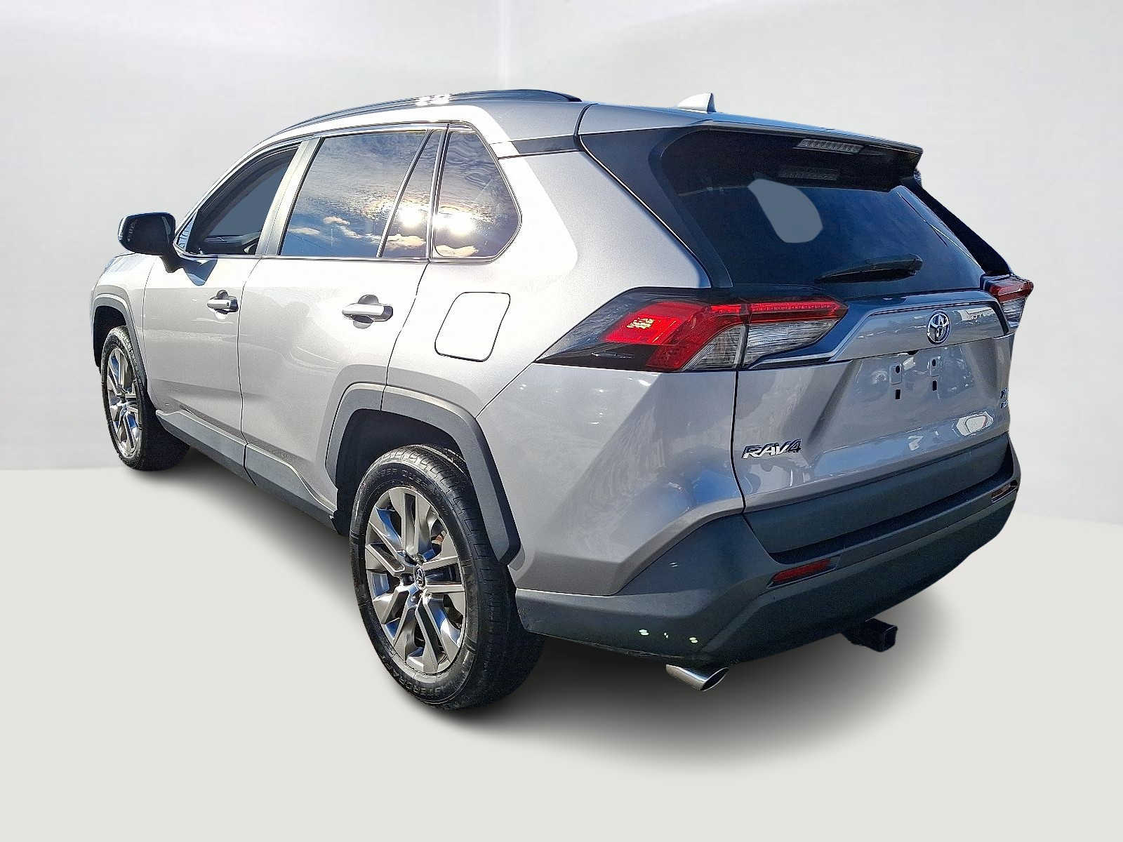 Thumbnail: 2021 Toyota RAV4 - 9