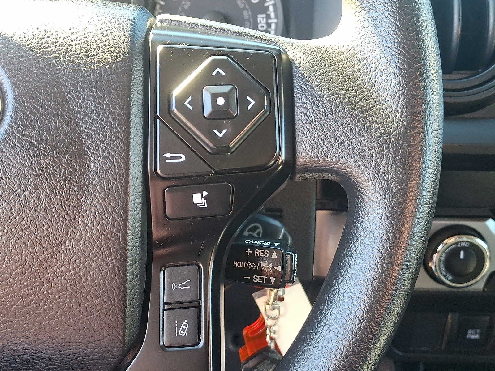 Thumbnail: 2022 Toyota Tacoma - 21