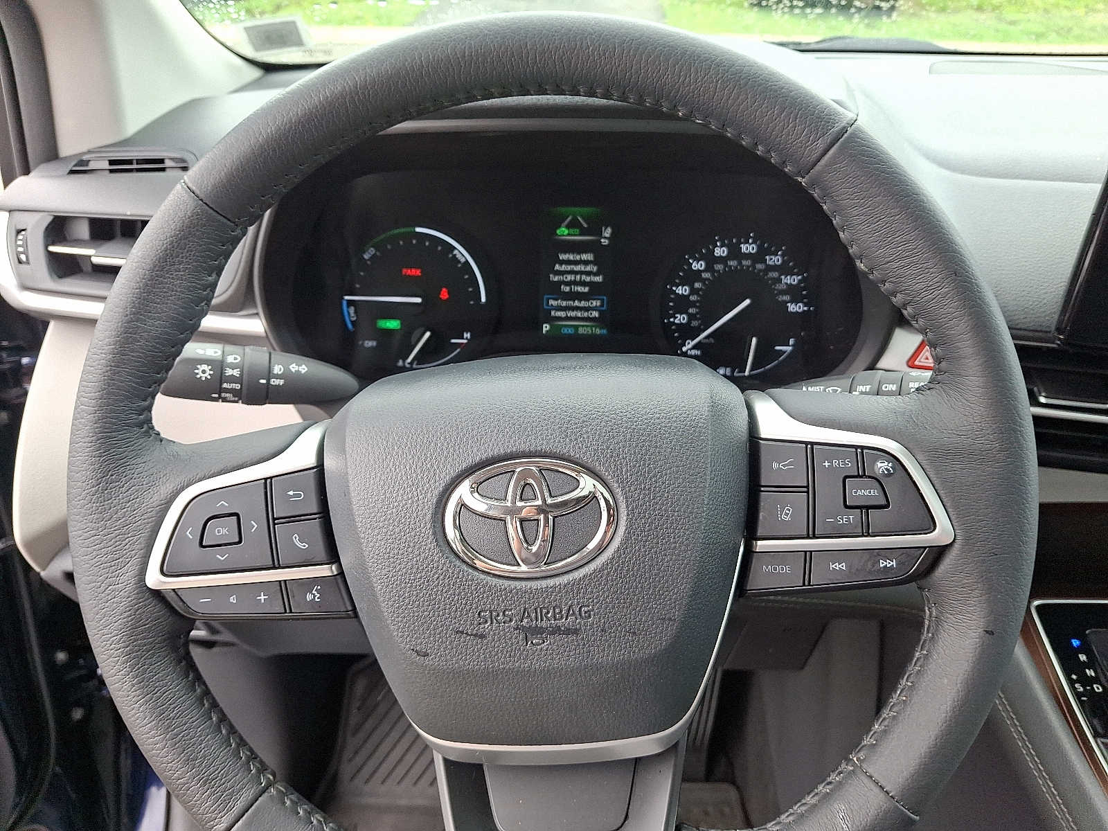 2021 Toyota Sienna XLE 22
