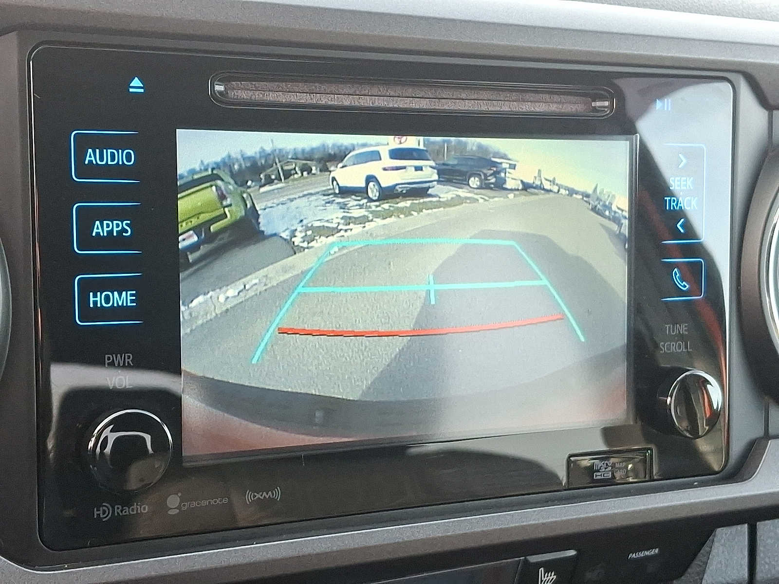 Thumbnail: 2017 Toyota Tacoma - 21