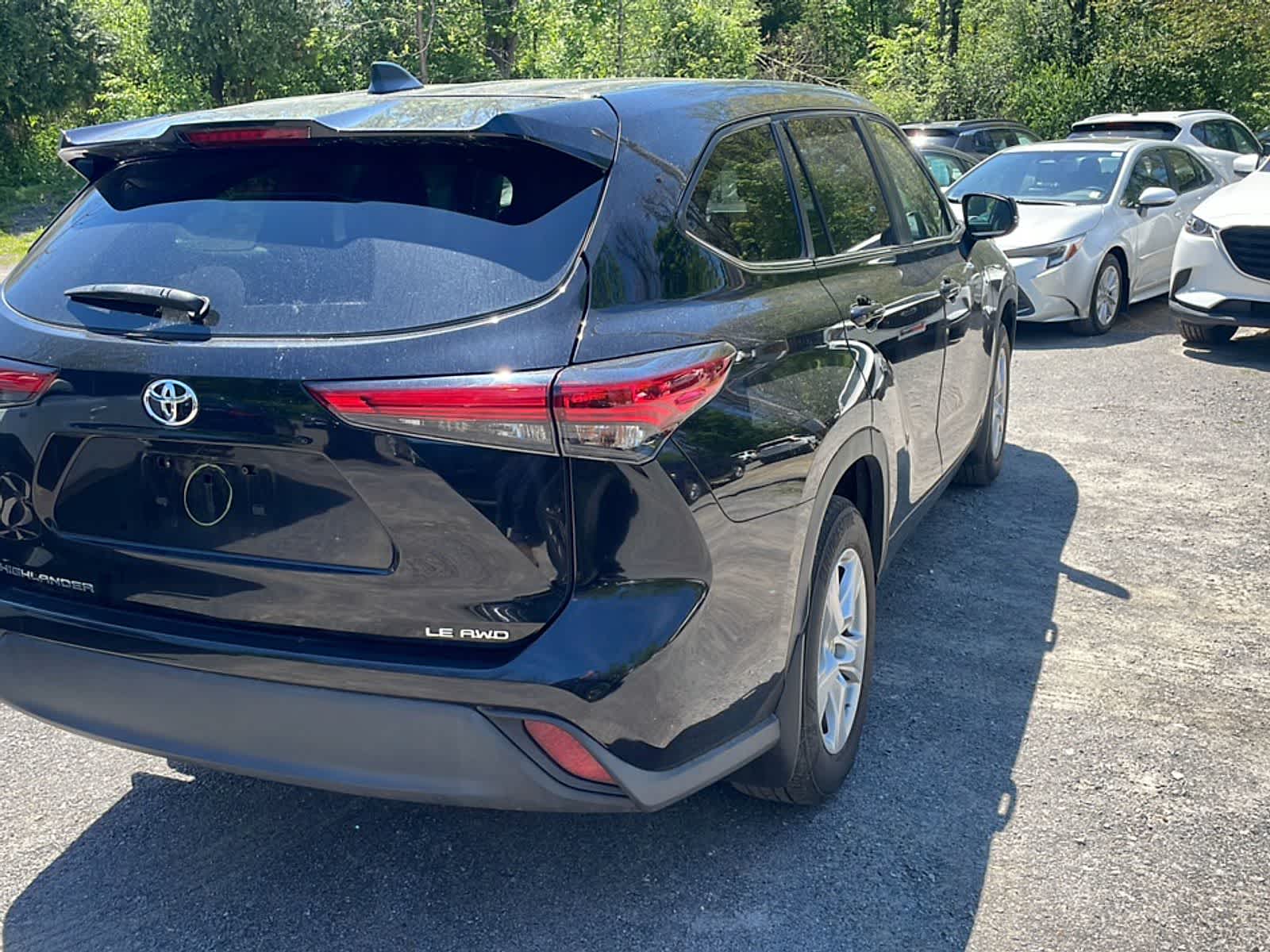 Thumbnail: 2023 Toyota Highlander - 9