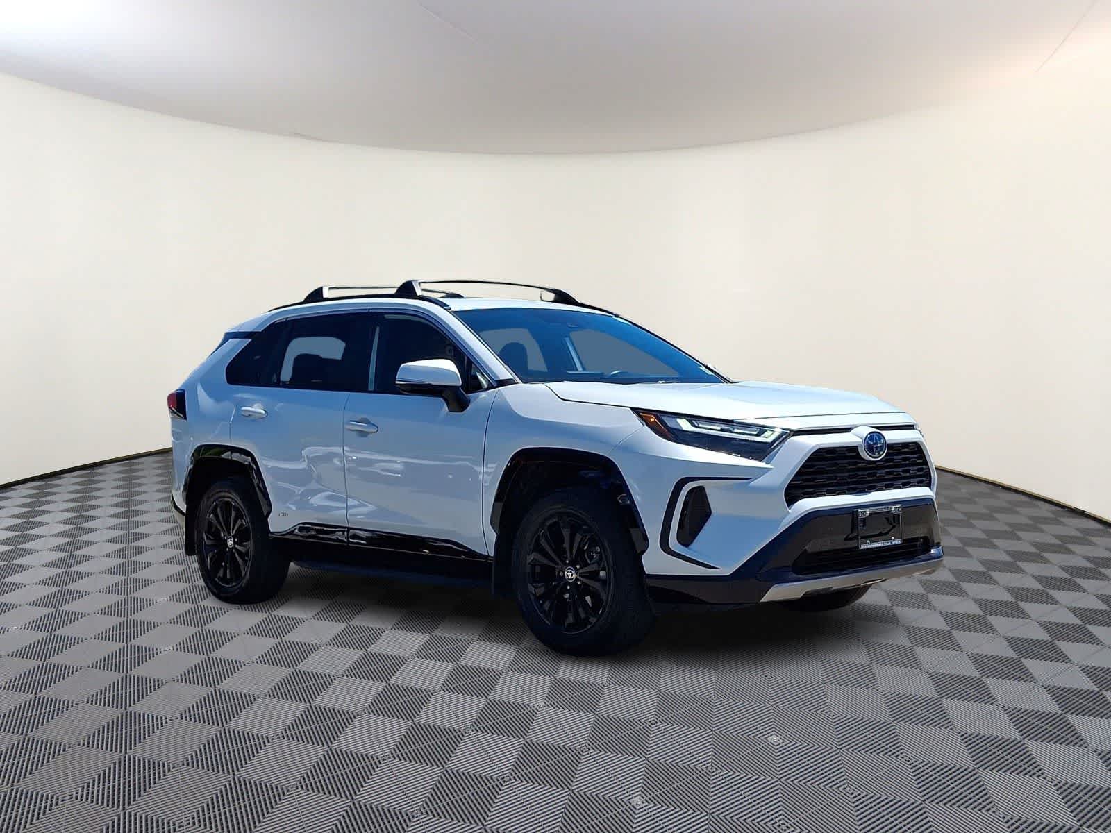 Thumbnail: 2024 Toyota RAV4 - 5