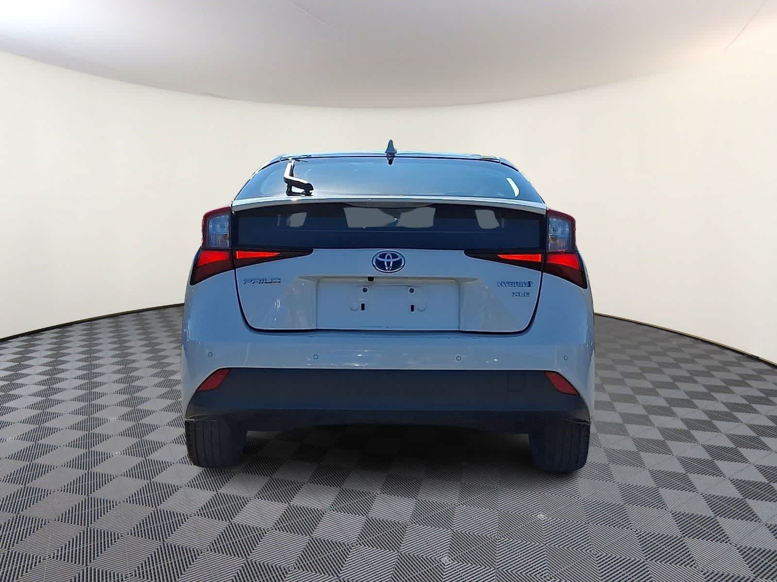 Thumbnail: 2020 Toyota Prius - 7