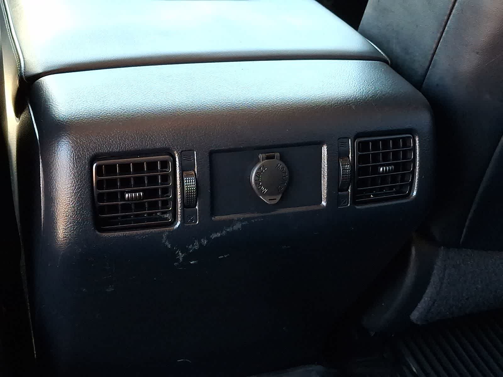Thumbnail: 2019 Toyota Tundra - 14
