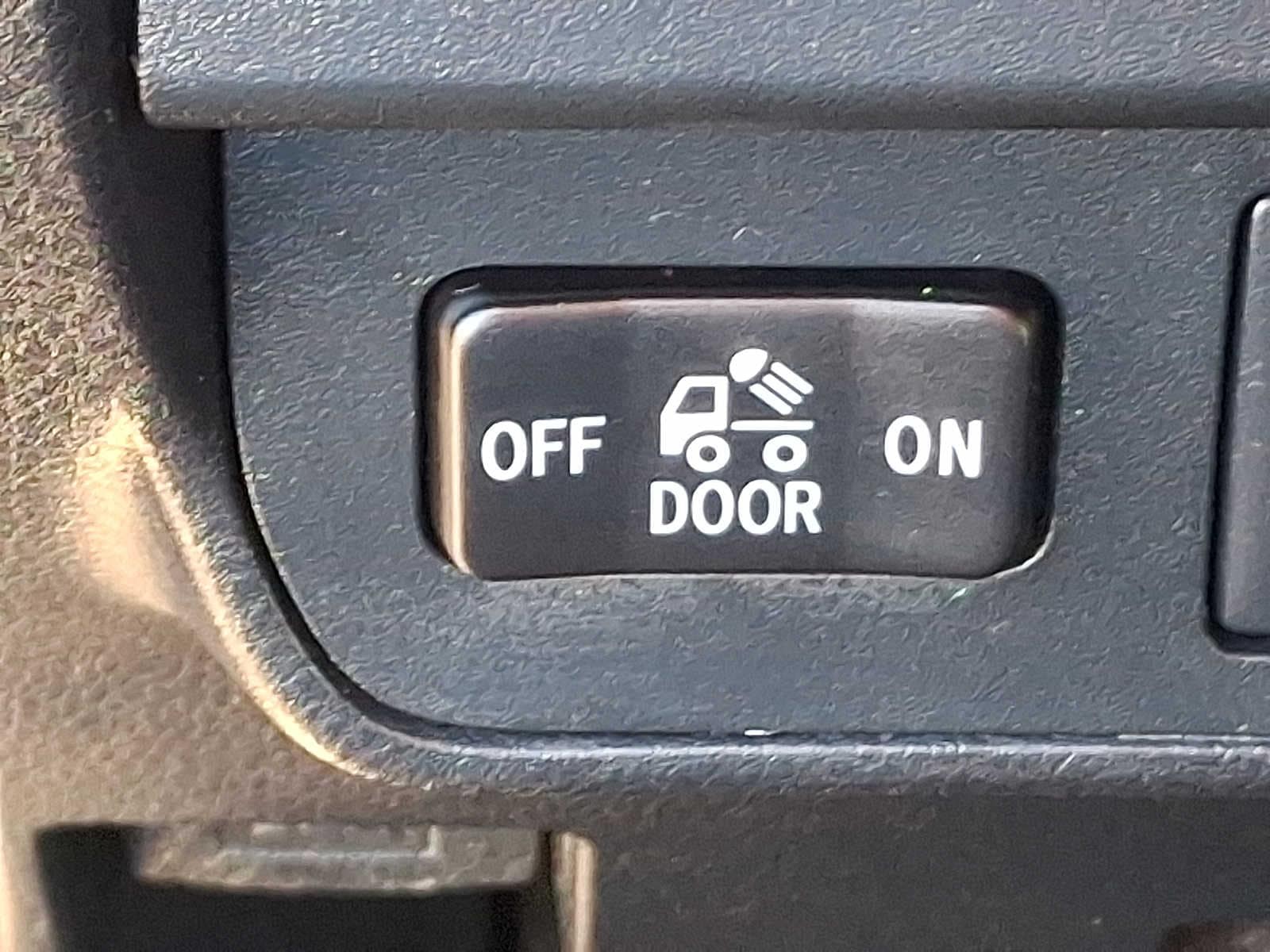 Thumbnail: 2023 Toyota Tacoma - 28