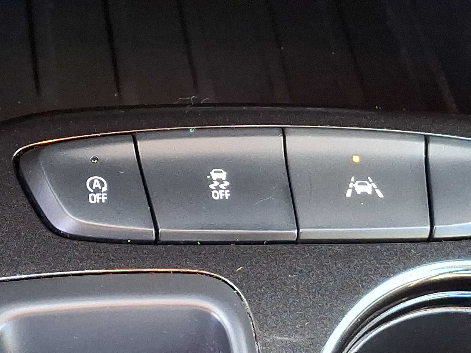 Thumbnail: 2023 Chevrolet TrailBlazer - 24