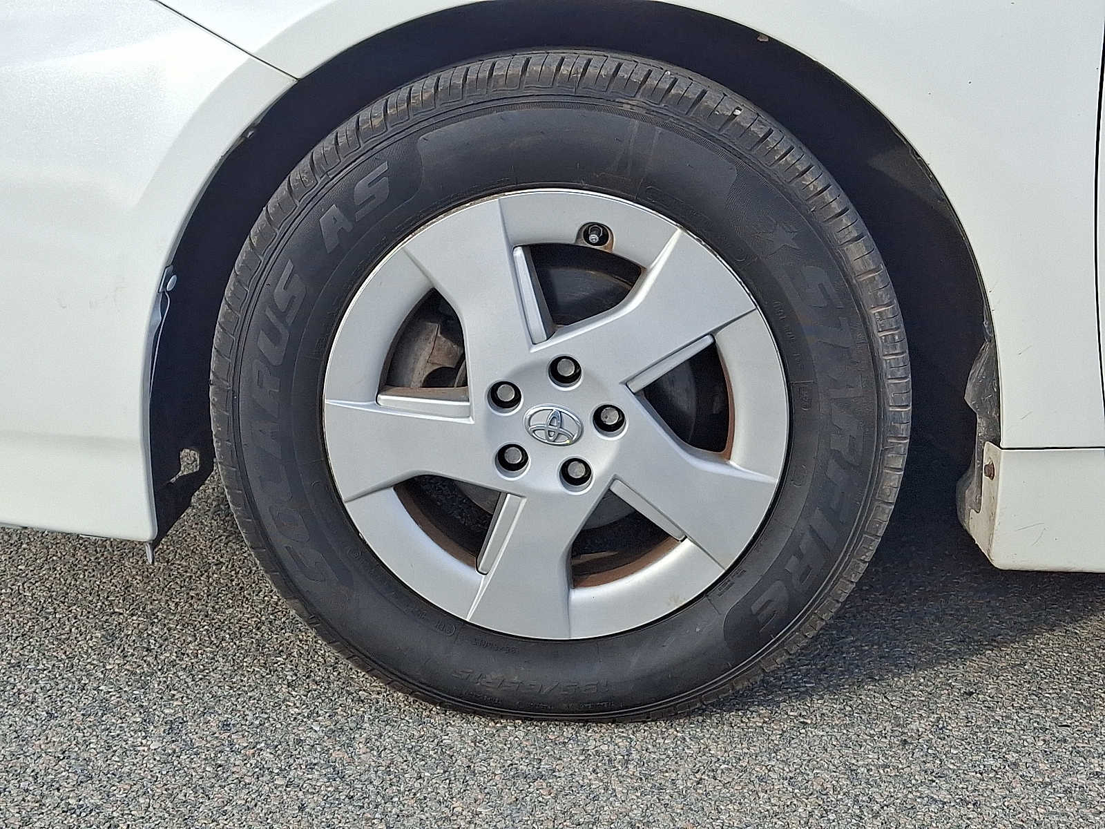 Thumbnail: 2010 Toyota Prius - 10