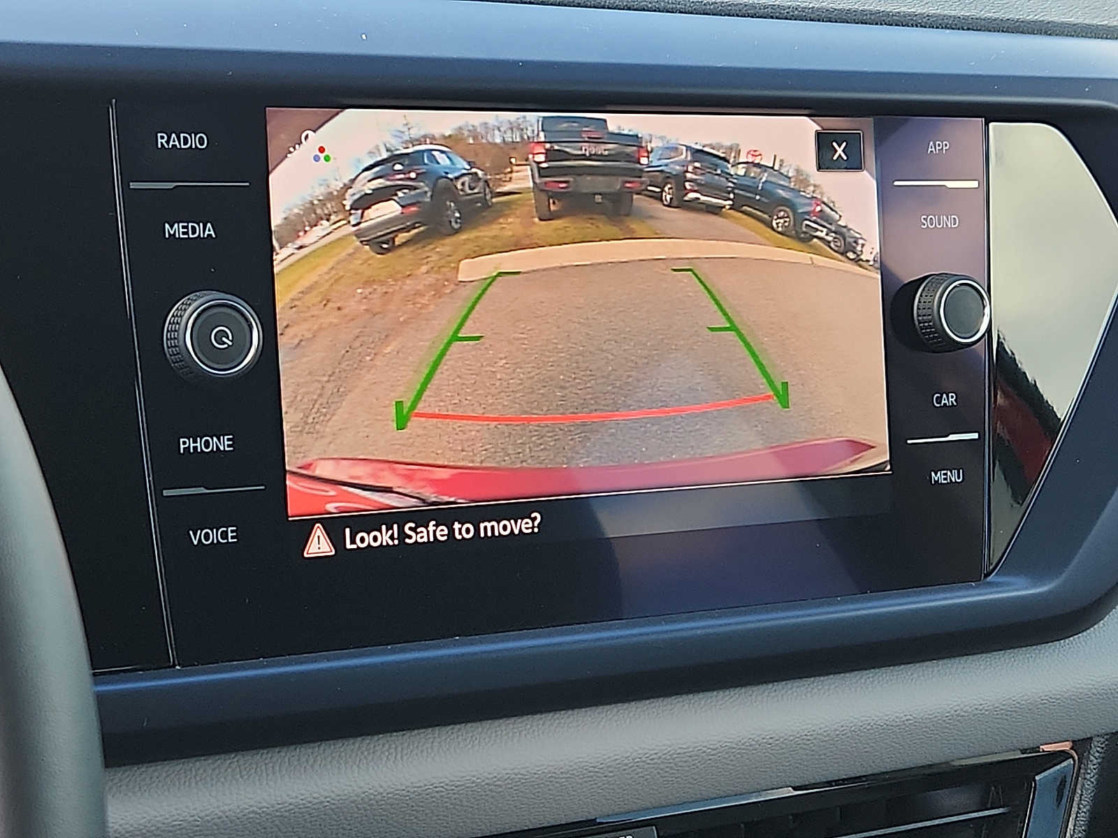 Thumbnail: 2022 Volkswagen Taos - 18