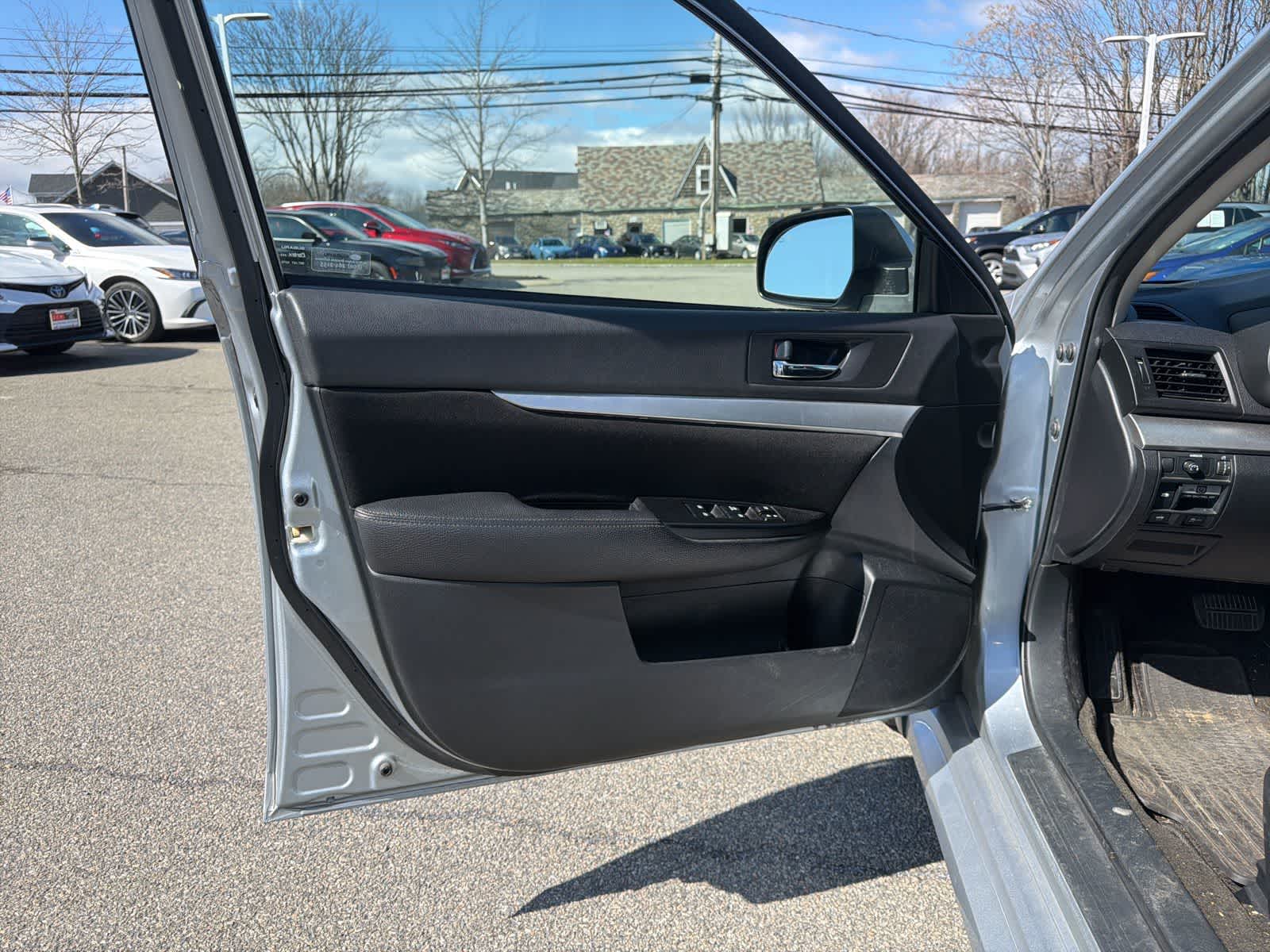 Thumbnail: 2014 Subaru Legacy - 11