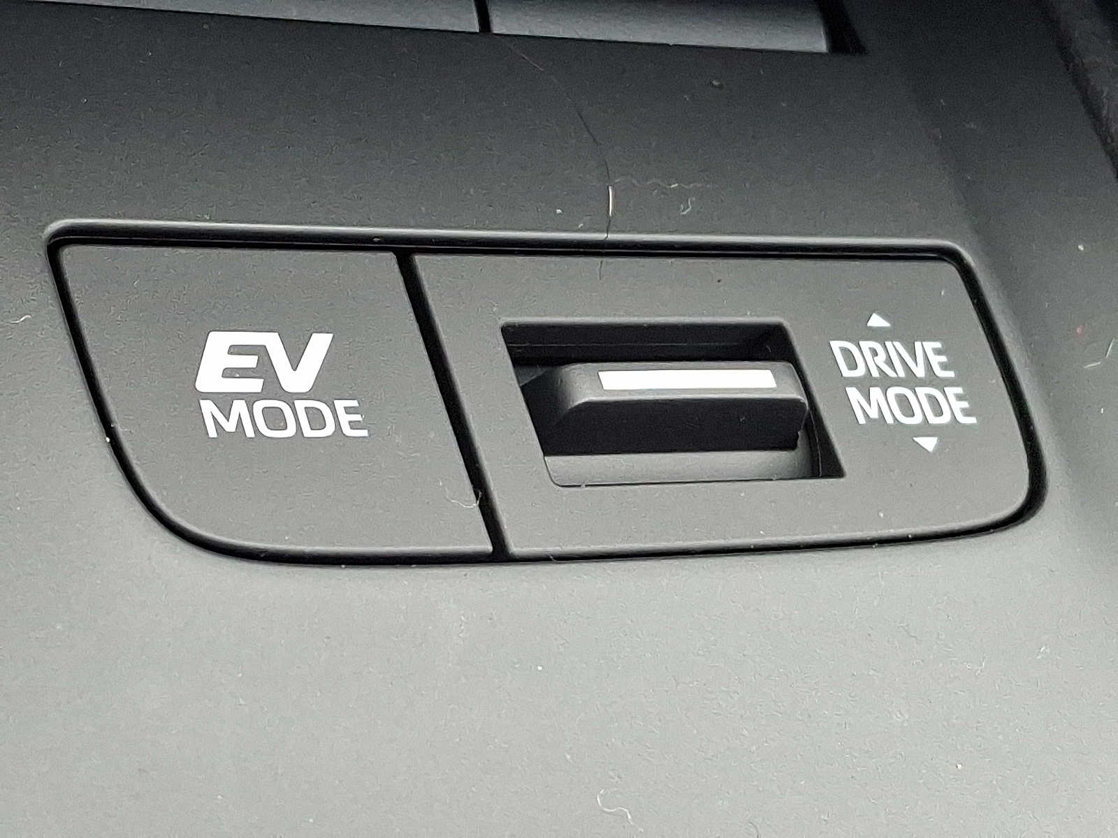 Thumbnail: 2023 Toyota Venza - 26