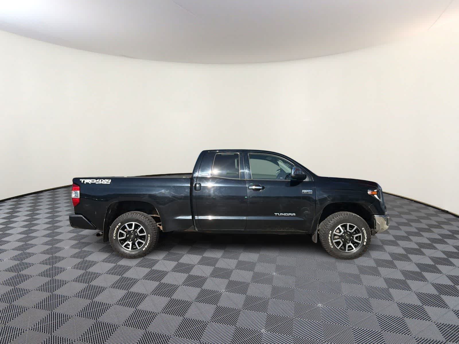 Thumbnail: 2020 Toyota Tundra - 6