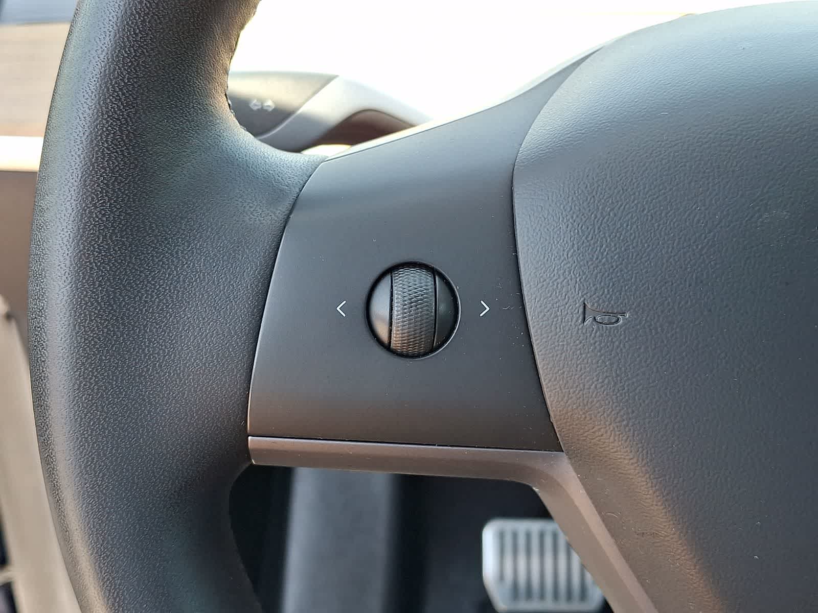 Thumbnail: 2020 Tesla Model Y - 23