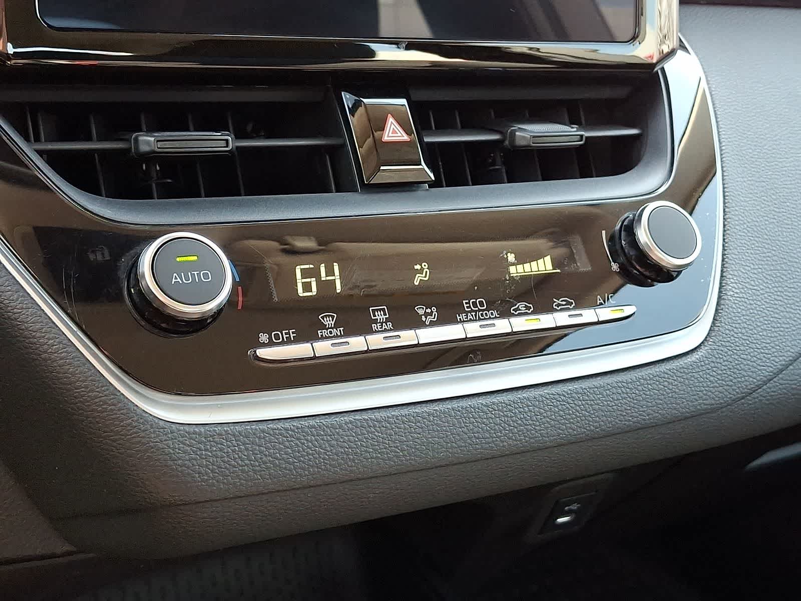 Thumbnail: 2023 Toyota Corolla - 18