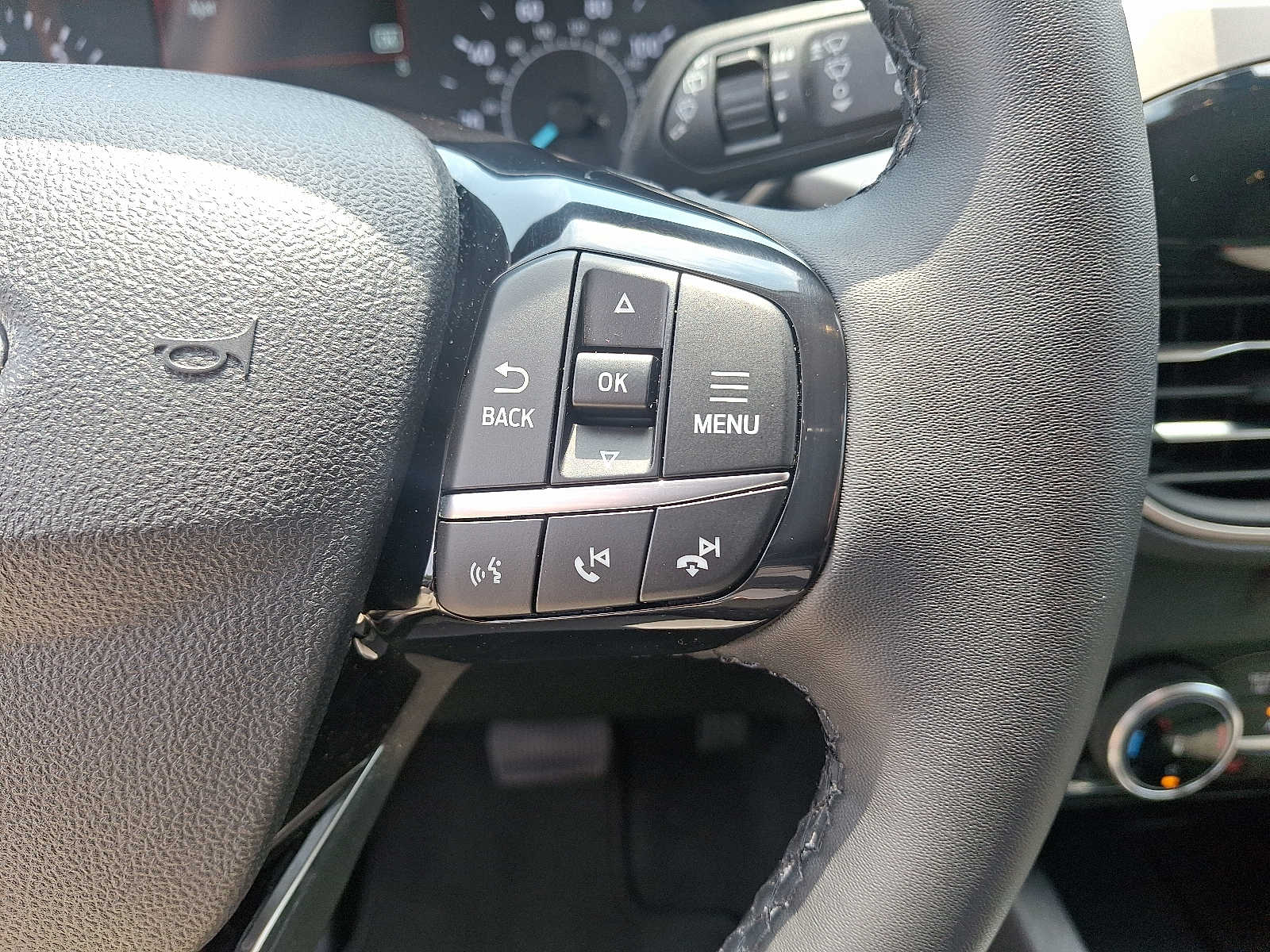 2022 Ford Escape SE 22