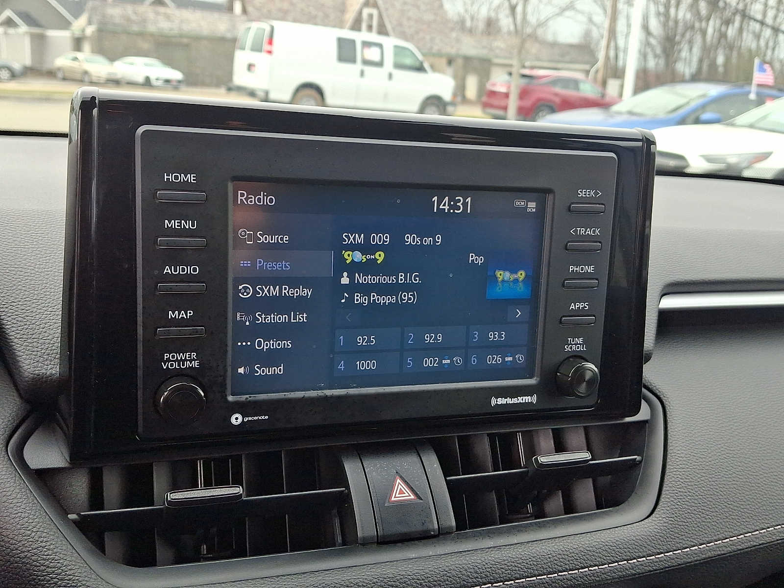 Thumbnail: 2020 Toyota RAV4 - 19