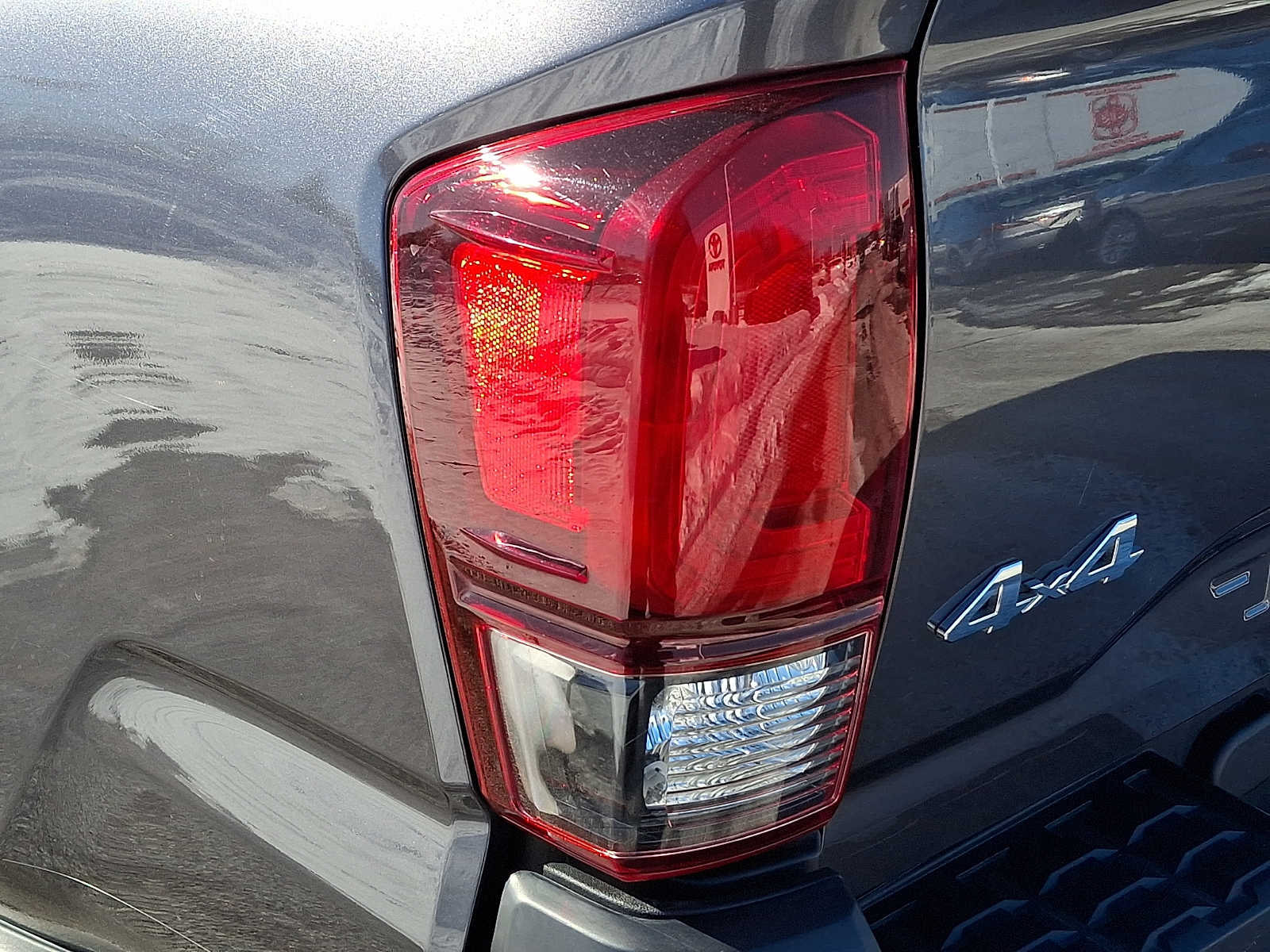 Thumbnail: 2021 Toyota Tacoma - 32