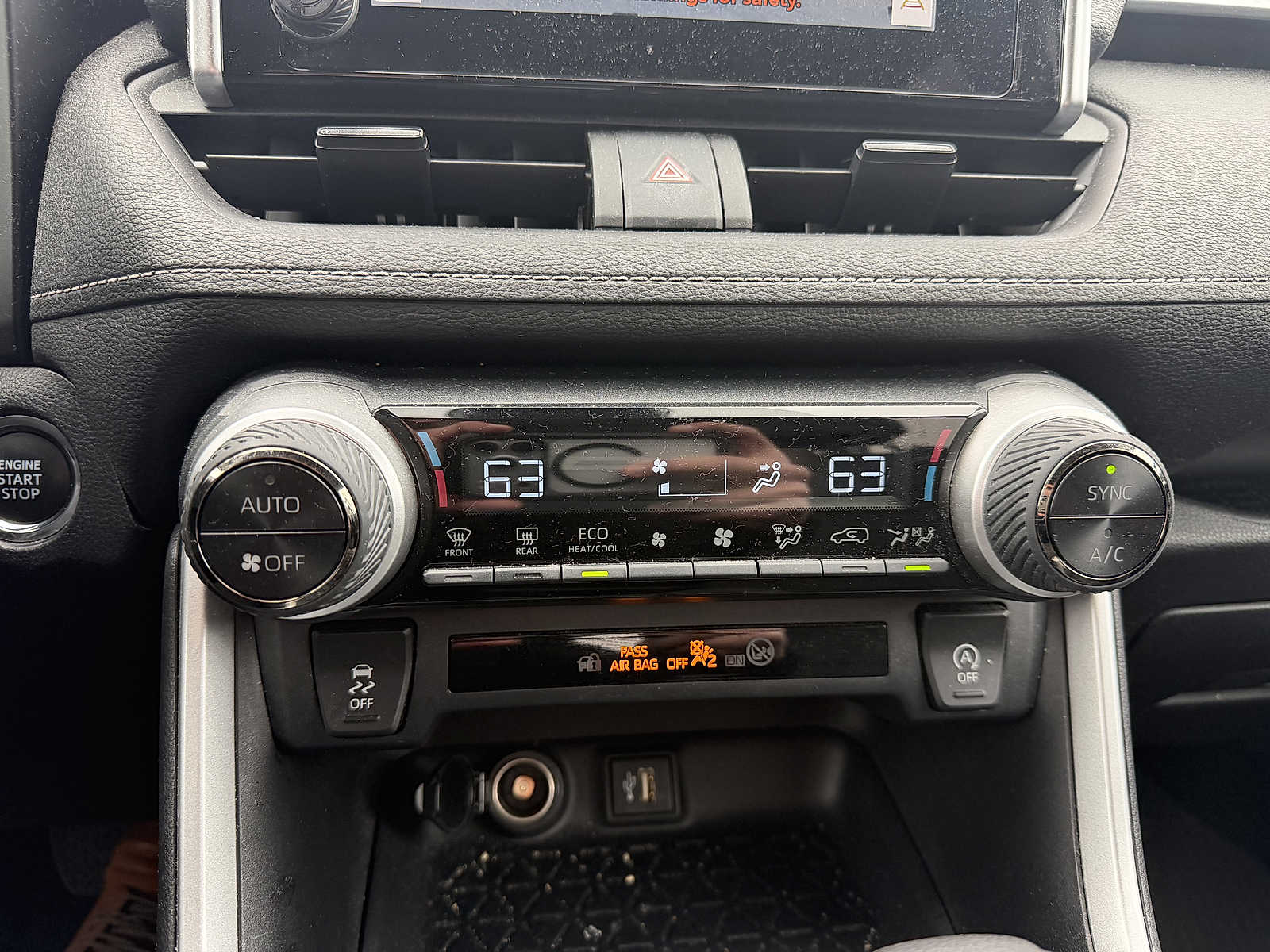 Thumbnail: 2023 Toyota RAV4 - 16