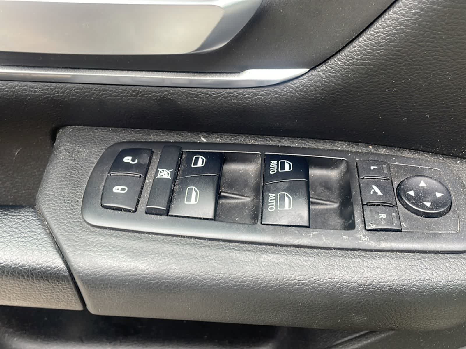 Thumbnail: 2019 RAM 1500 - 19