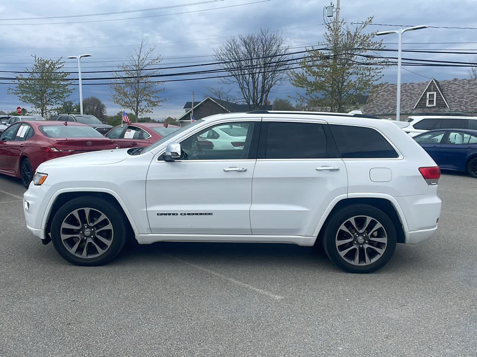 Thumbnail: 2017 Jeep Grand Cherokee - 4