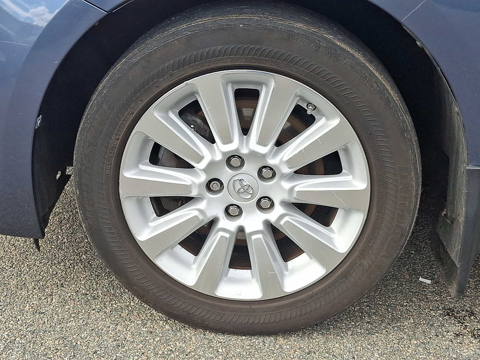 Thumbnail: 2013 Toyota Sienna - 9