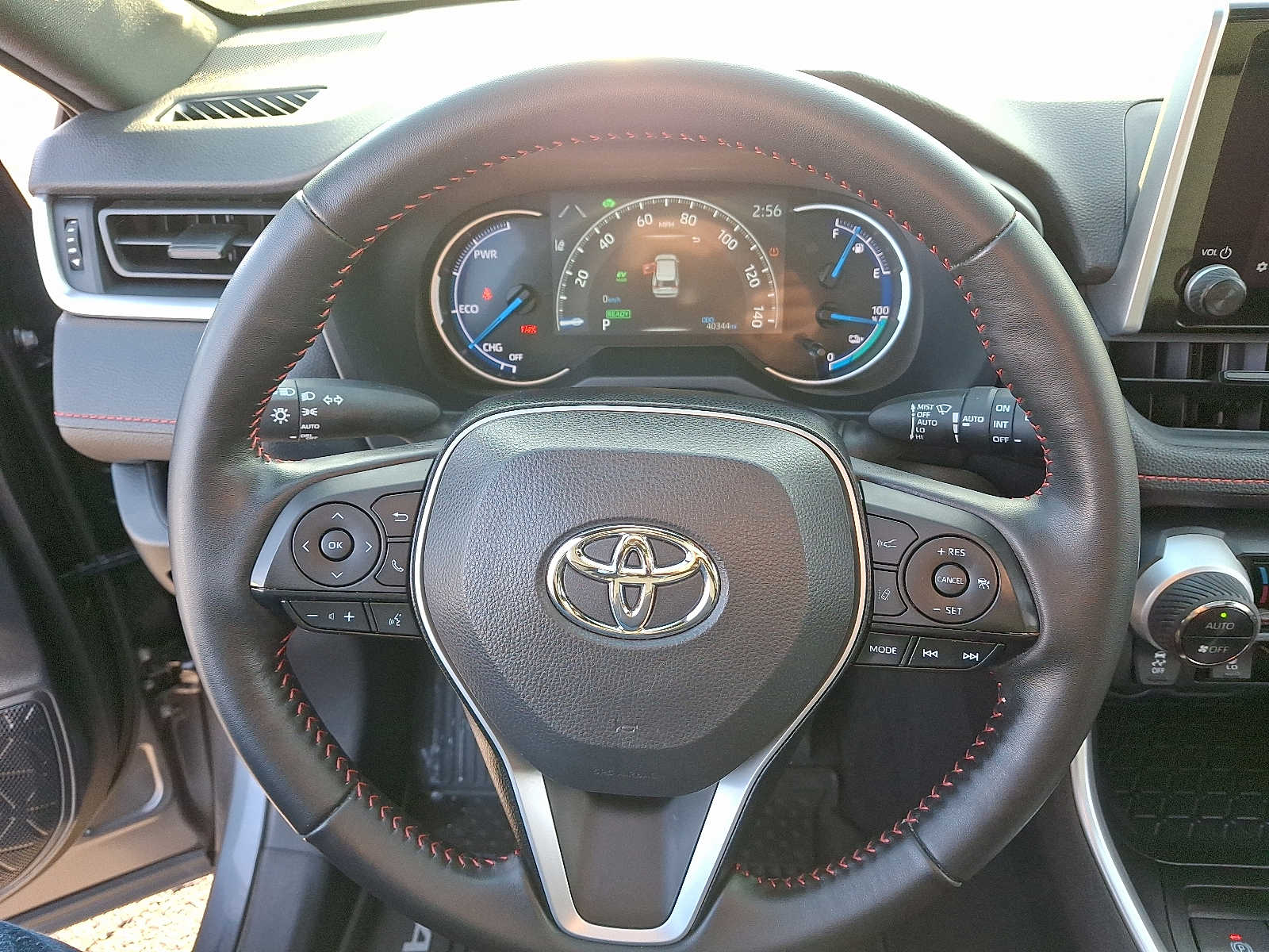 Thumbnail: 2023 Toyota RAV4 - 22