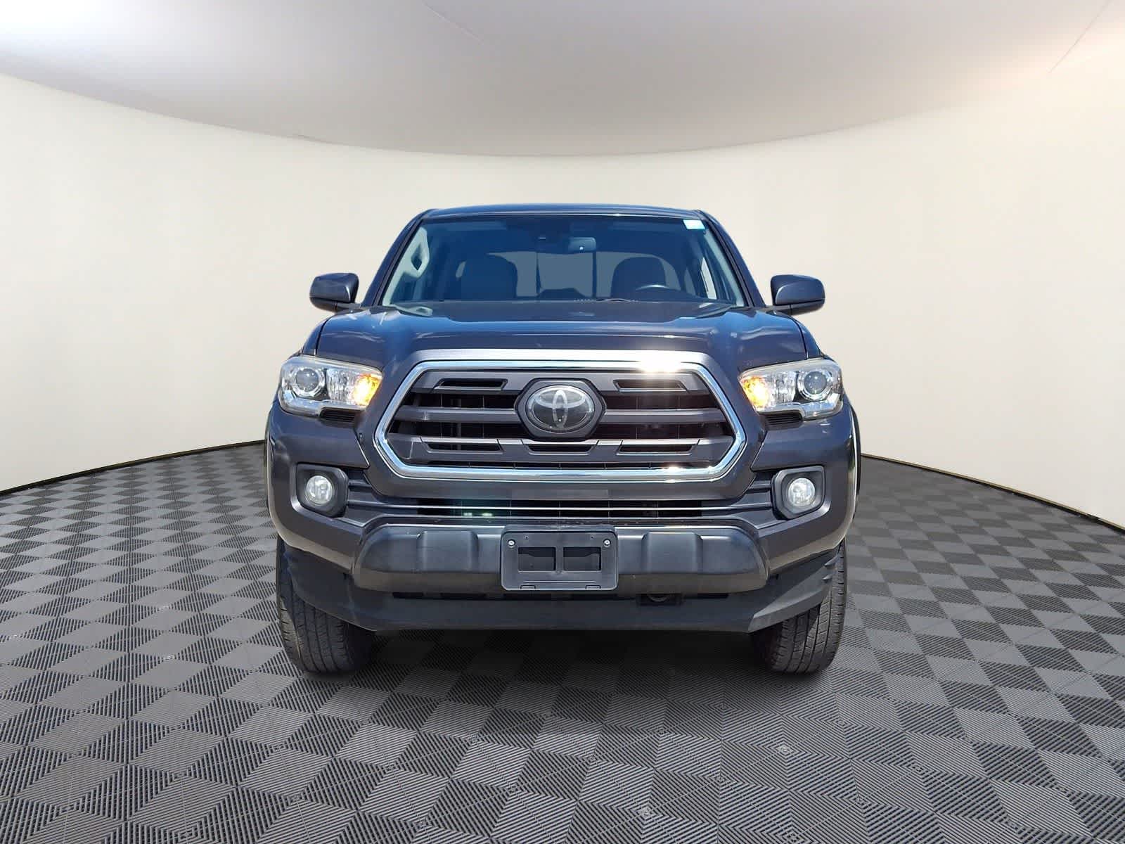 Thumbnail: 2018 Toyota Tacoma - 3