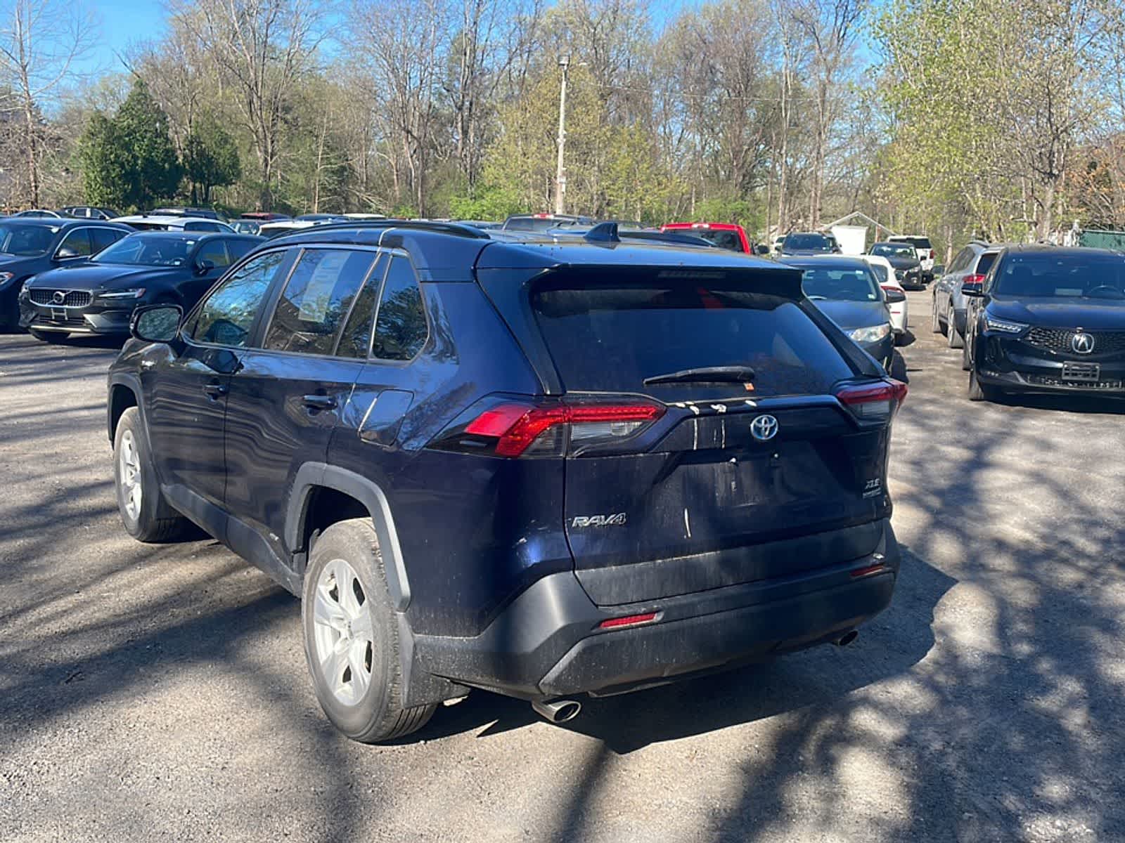 Thumbnail: 2021 Toyota RAV4 - 6