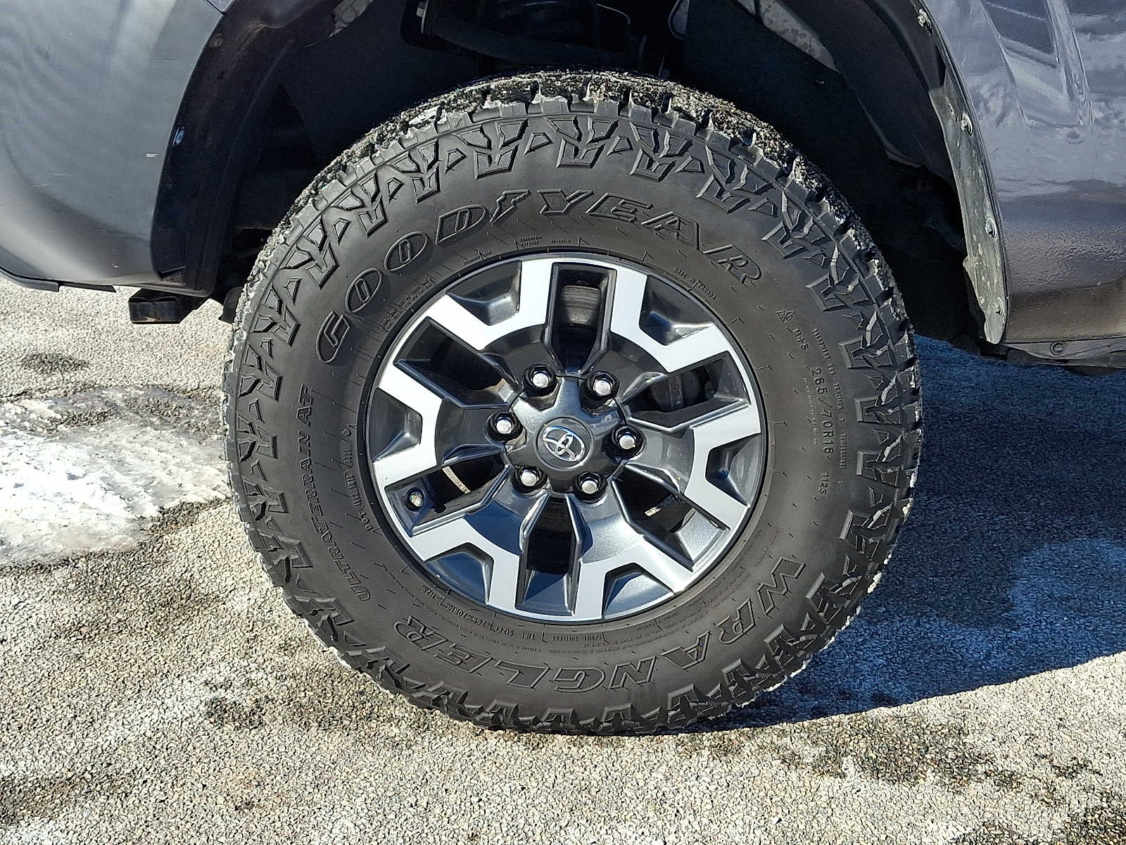 Thumbnail: 2021 Toyota Tacoma - 11