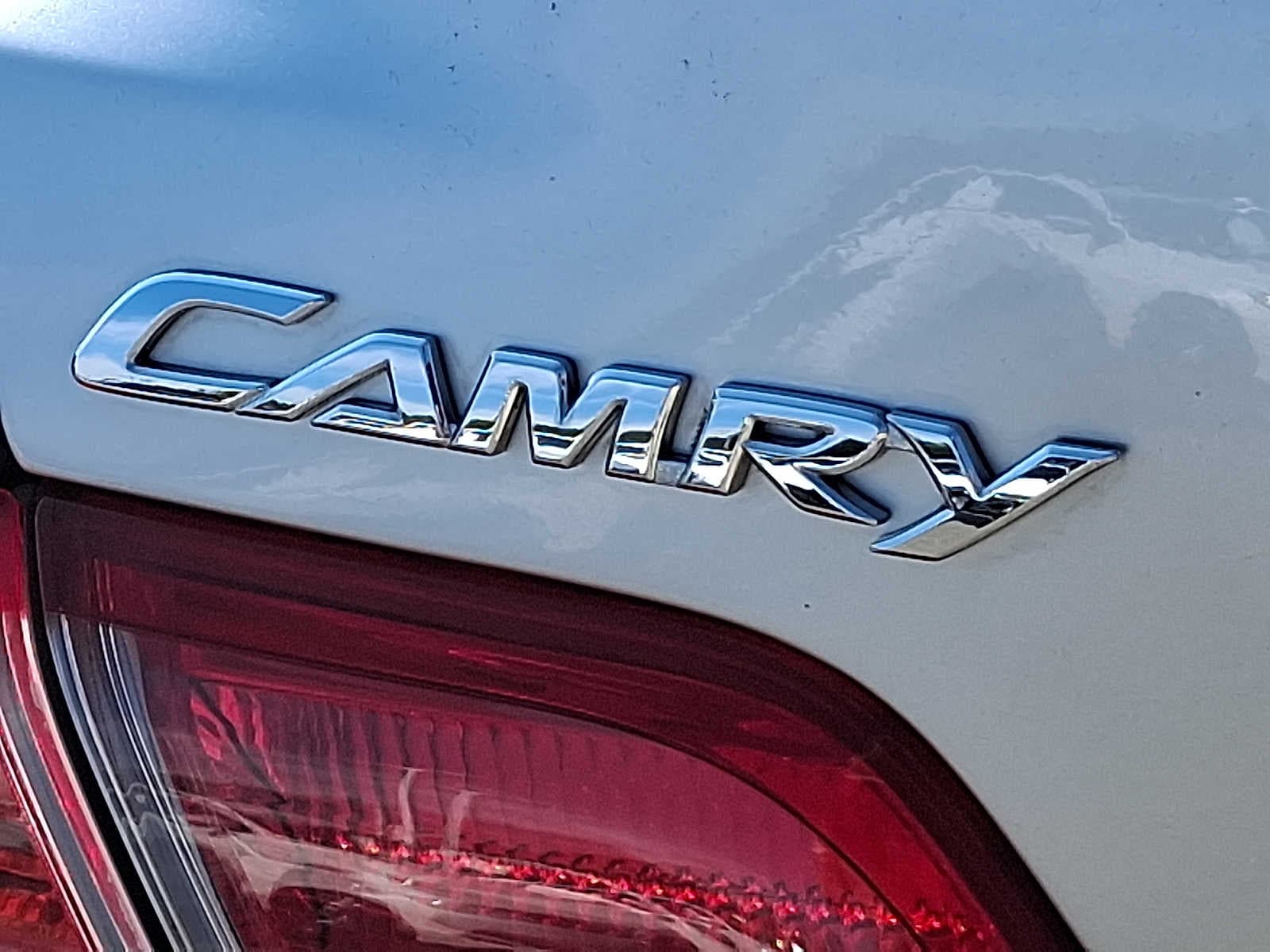 Thumbnail: 2010 Toyota Camry - 31