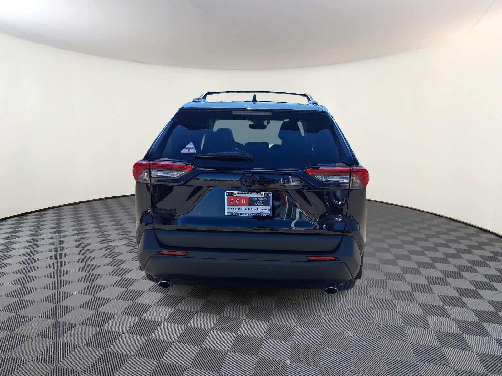 Thumbnail: 2025 Toyota RAV4 - 7