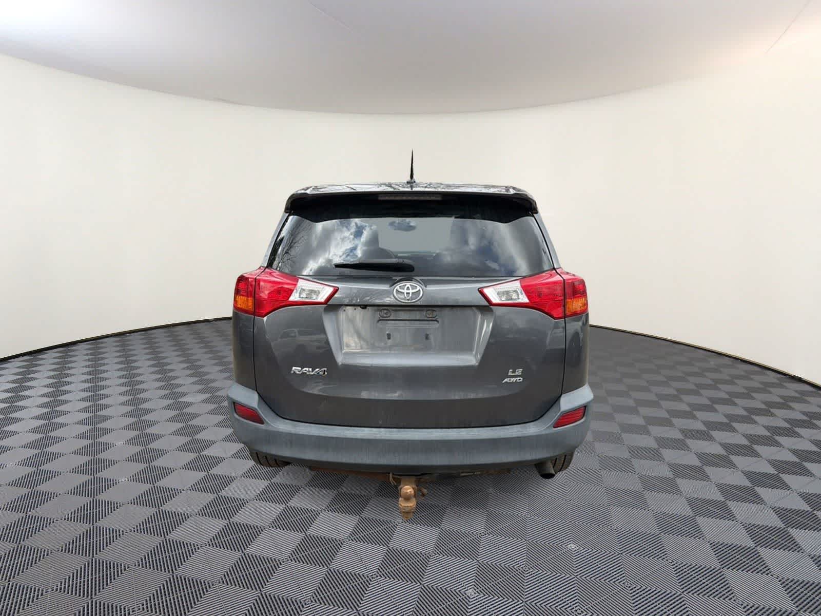 Thumbnail: 2015 Toyota RAV4 - 7