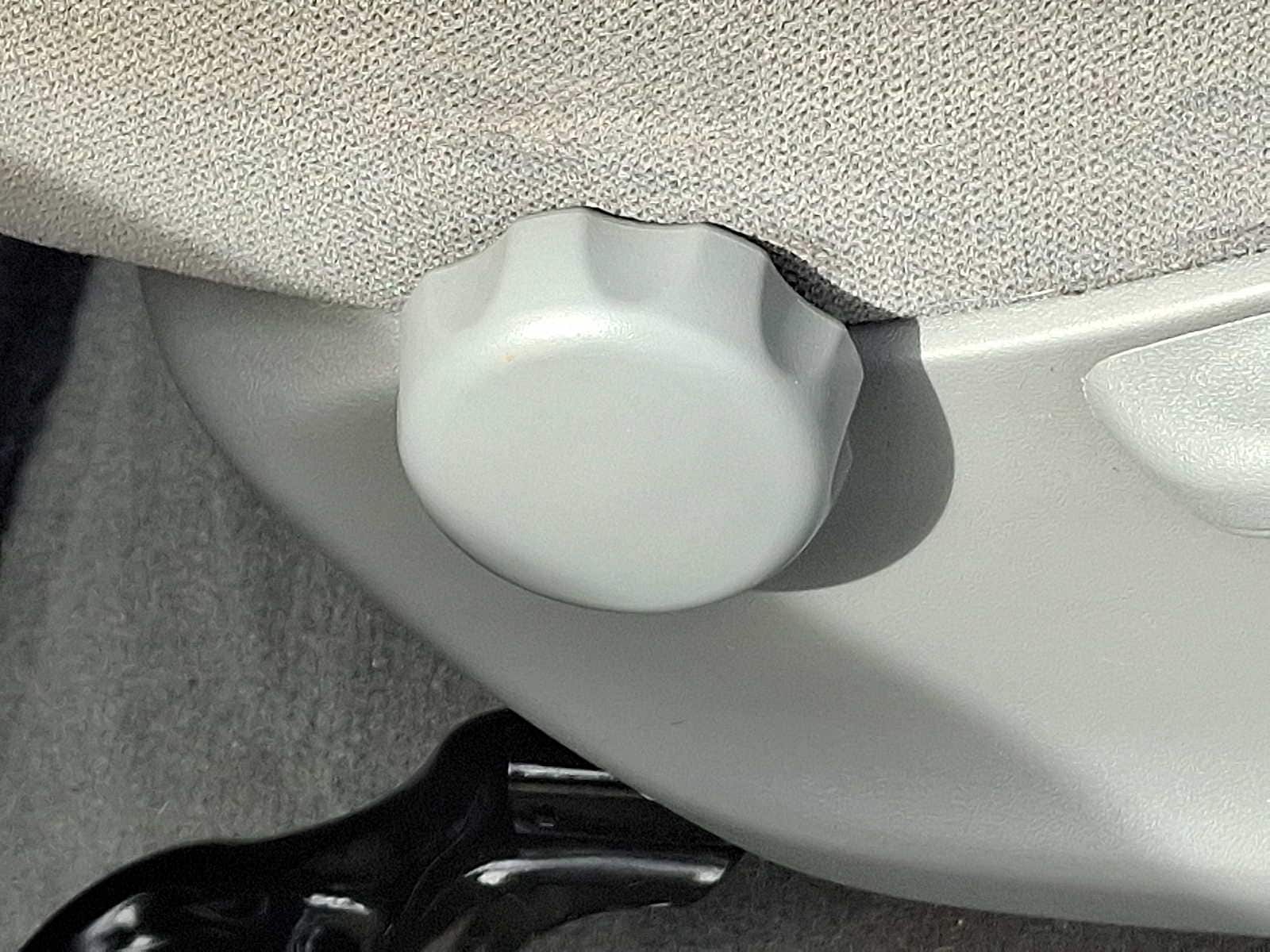 Thumbnail: 2011 Toyota Tundra - 20