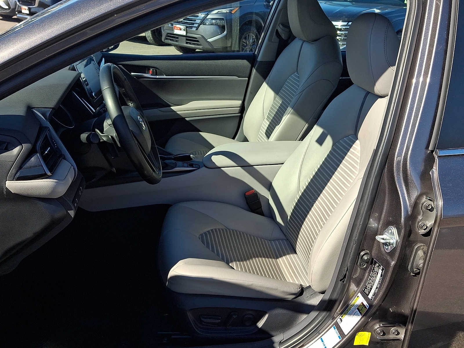 Thumbnail: 2023 Toyota Camry - 16