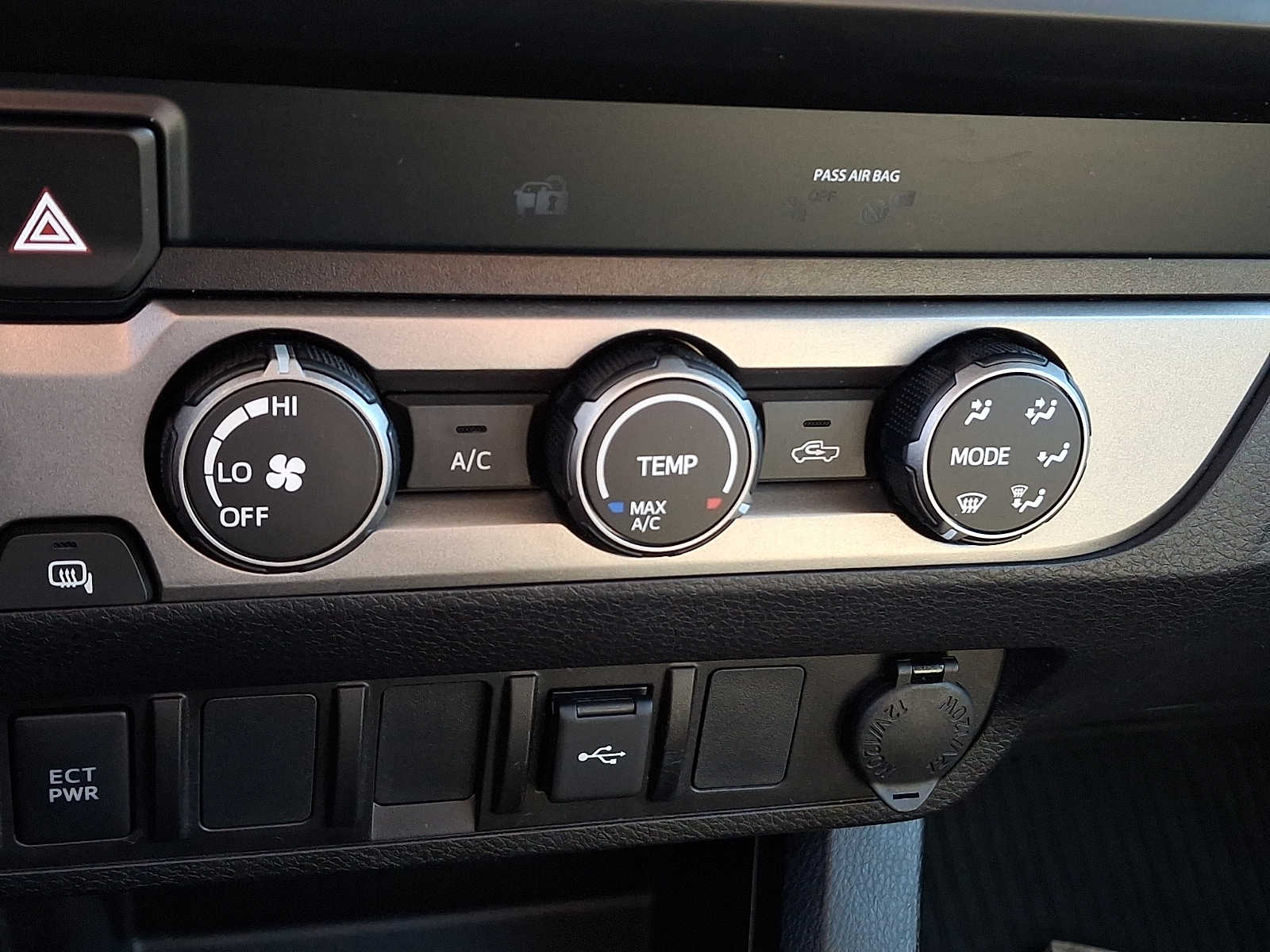 Thumbnail: 2021 Toyota Tacoma - 17