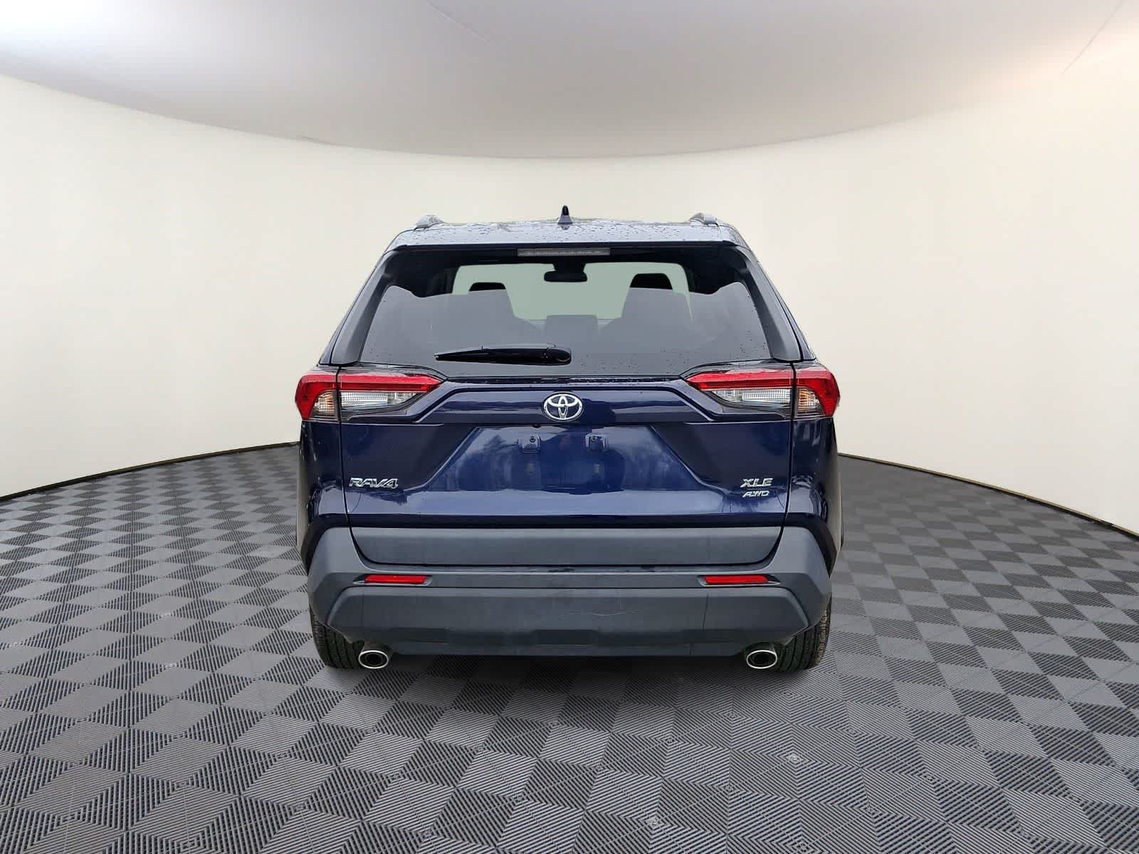 Thumbnail: 2022 Toyota RAV4 - 7