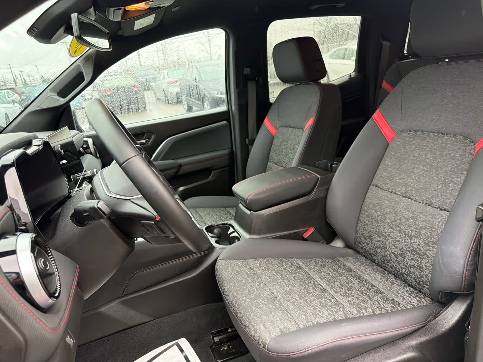 Thumbnail: 2024 Chevrolet Colorado - 23