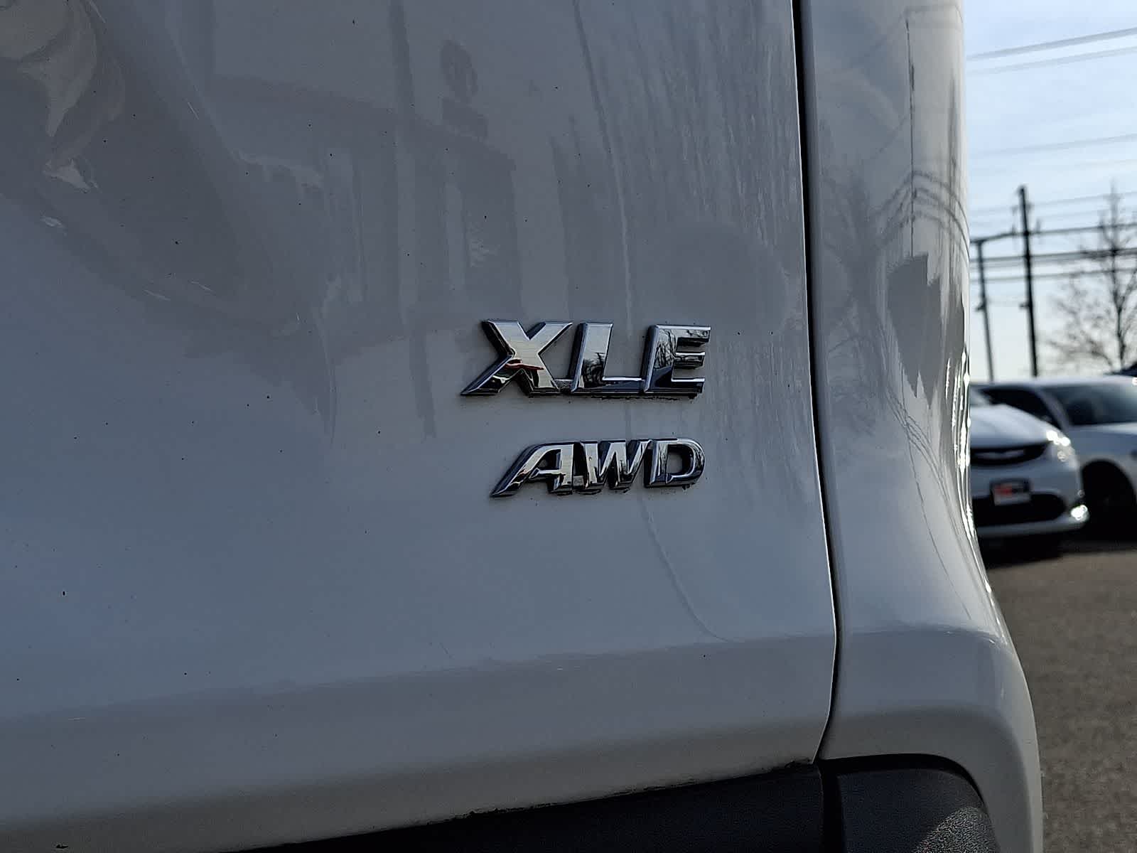 Thumbnail: 2024 Toyota RAV4 - 33