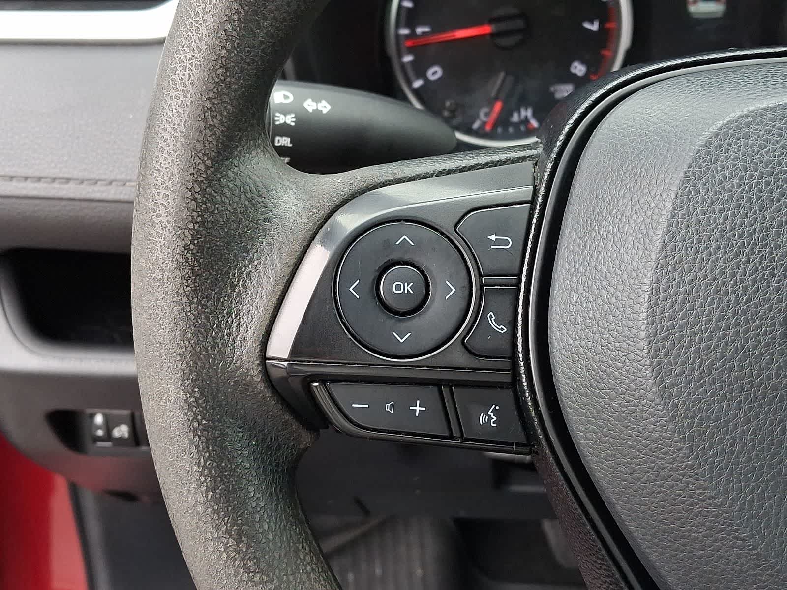 Thumbnail: 2022 Toyota RAV4 - 24