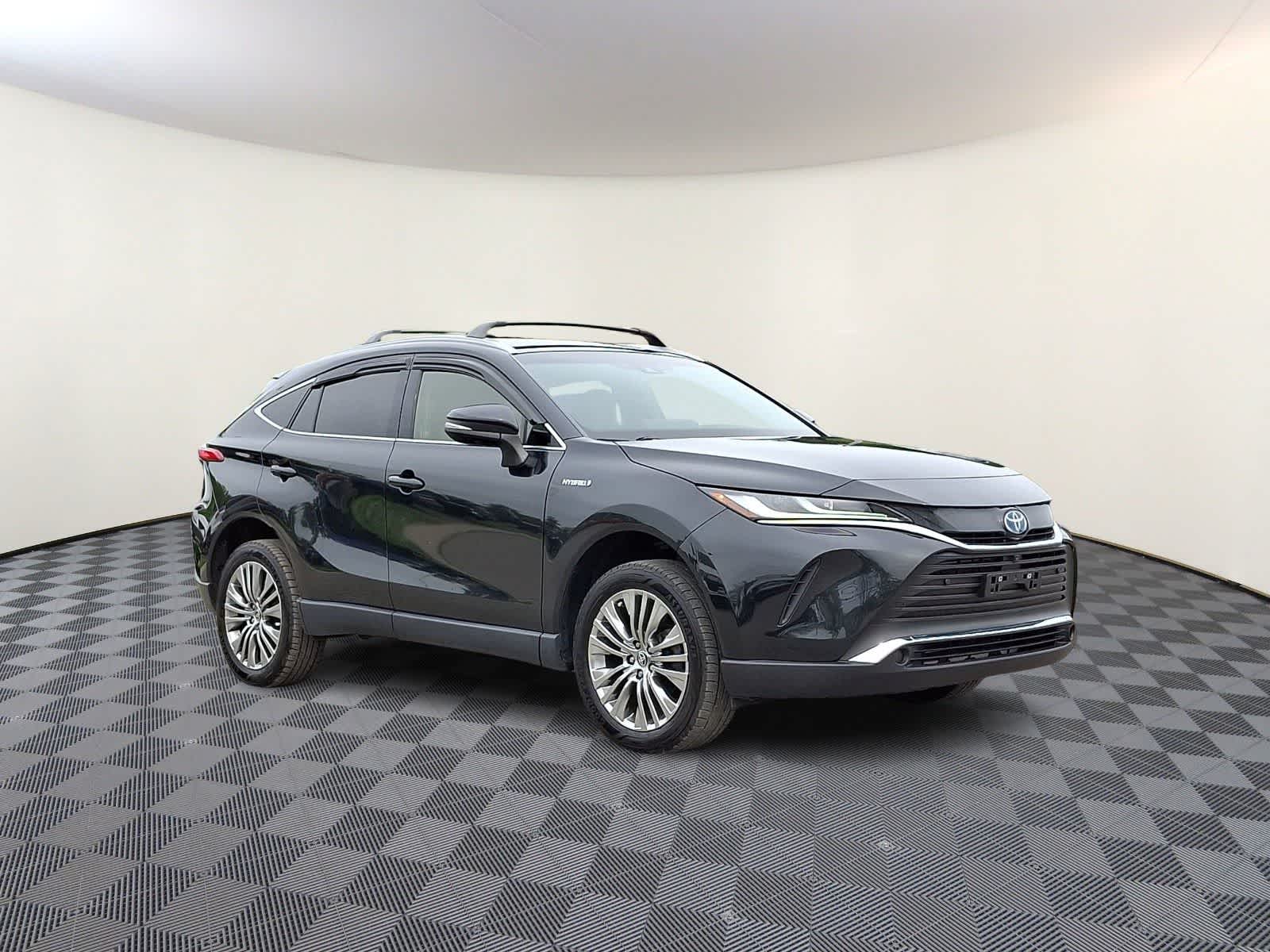 Thumbnail: 2021 Toyota Venza - 5