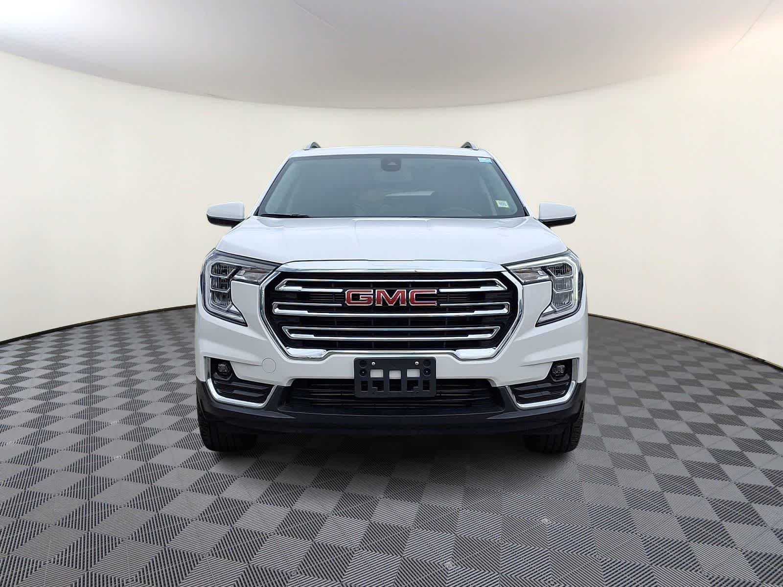 Thumbnail: 2024 GMC Terrain - 3