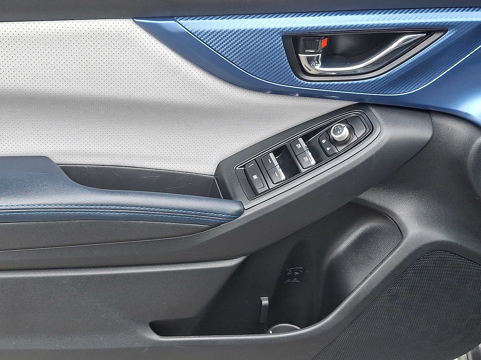 Thumbnail: 2023 Subaru Crosstrek - 11