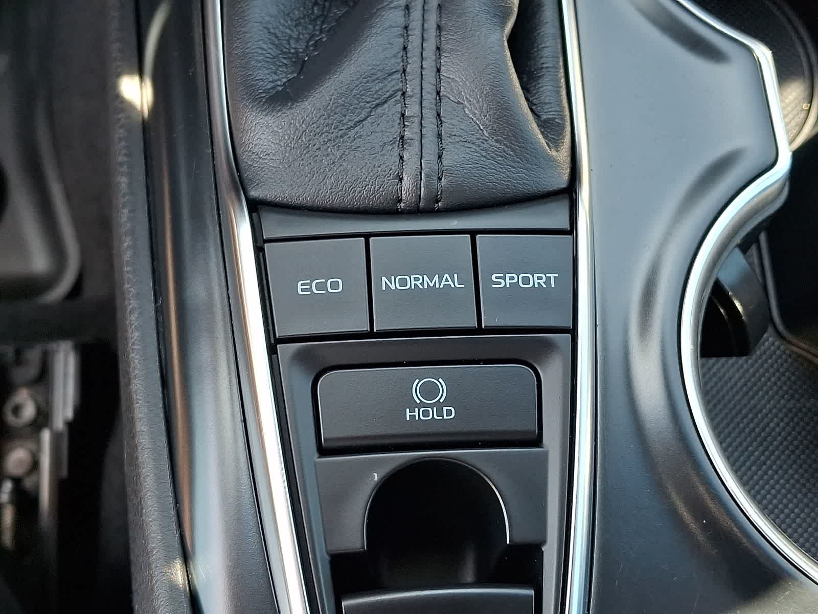 Thumbnail: 2020 Toyota Camry - 28