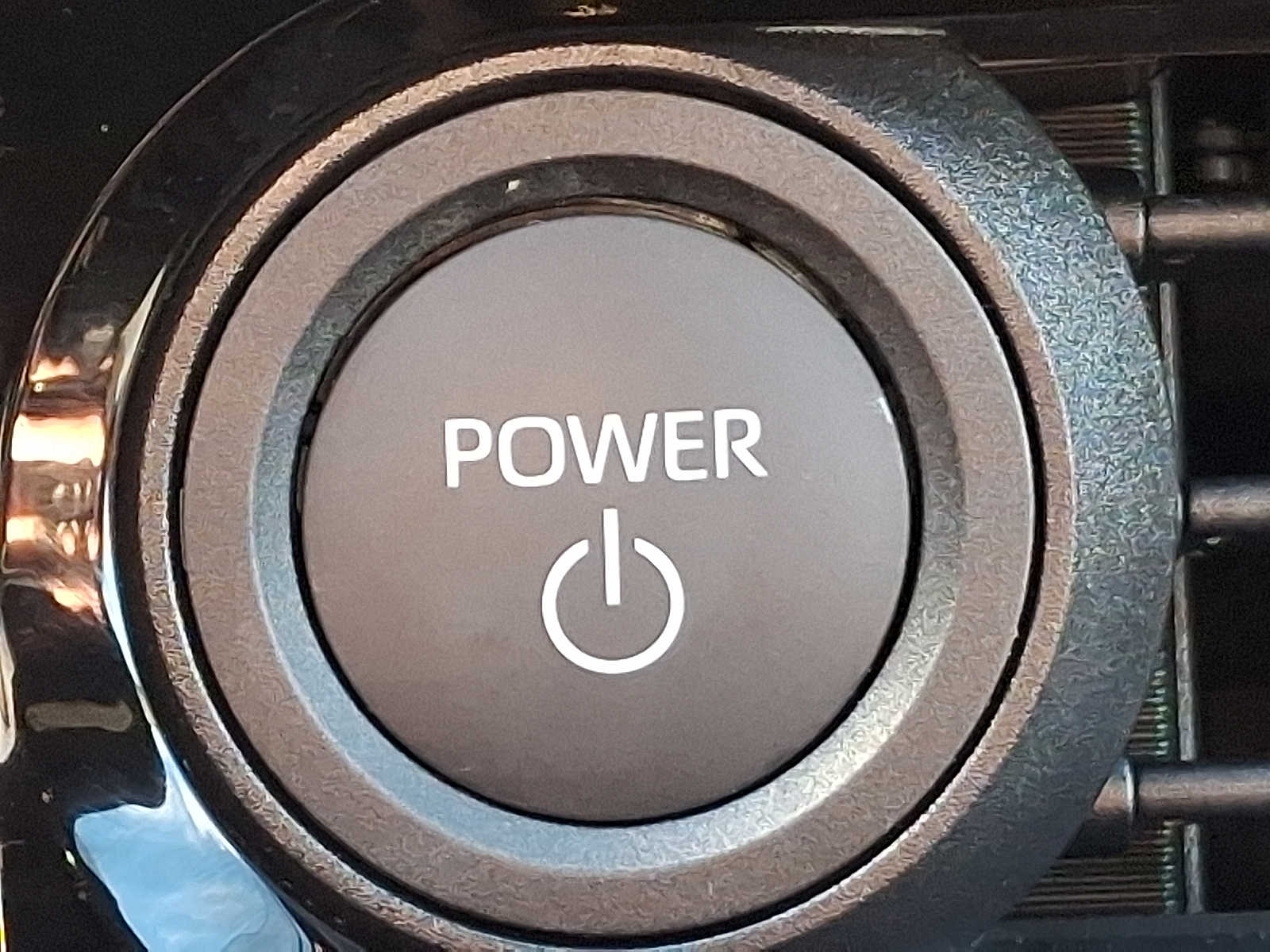 Thumbnail: 2025 Toyota bZ4X - 26