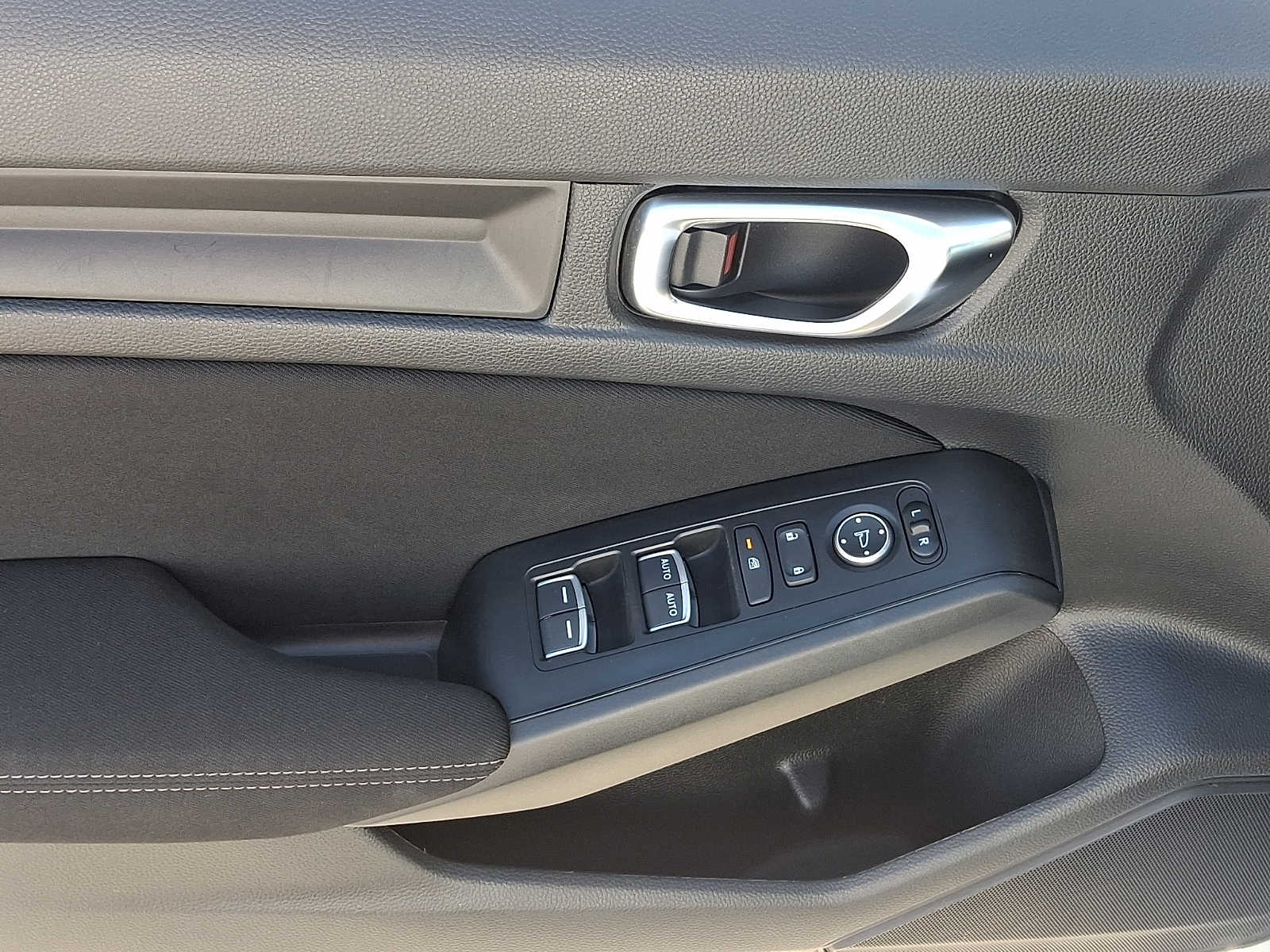 Thumbnail: 2023 Honda Civic - 13