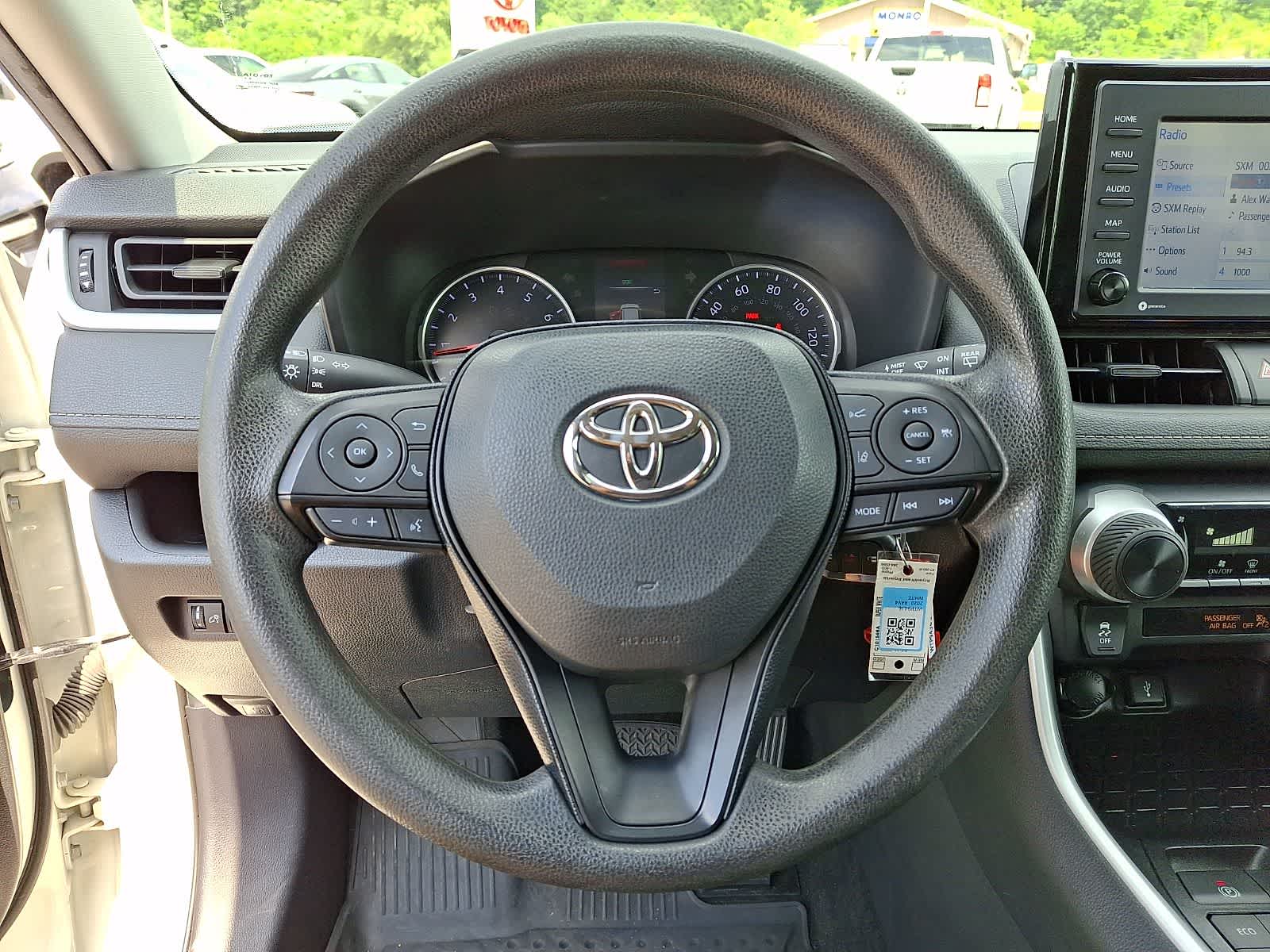 Thumbnail: 2020 Toyota RAV4 - 22