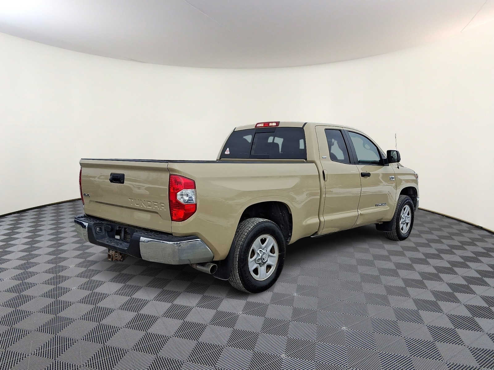 Thumbnail: 2019 Toyota Tundra - 6