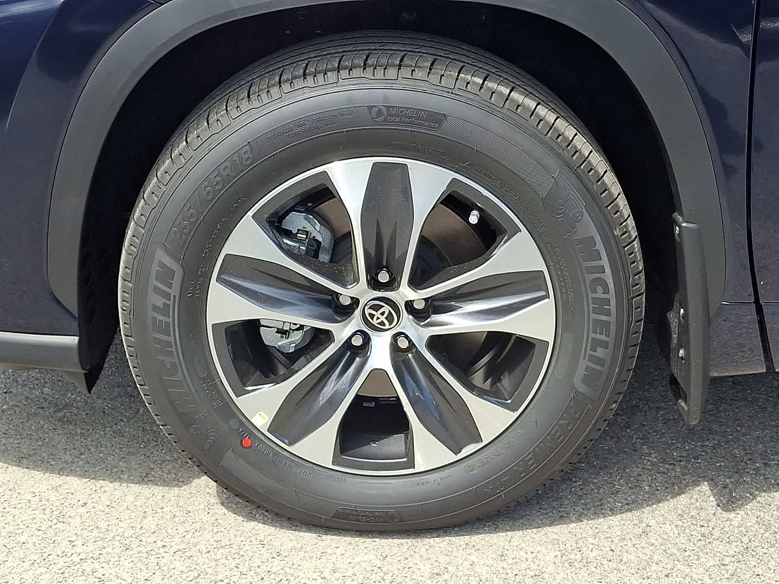 Thumbnail: 2026 Toyota Highlander - 7